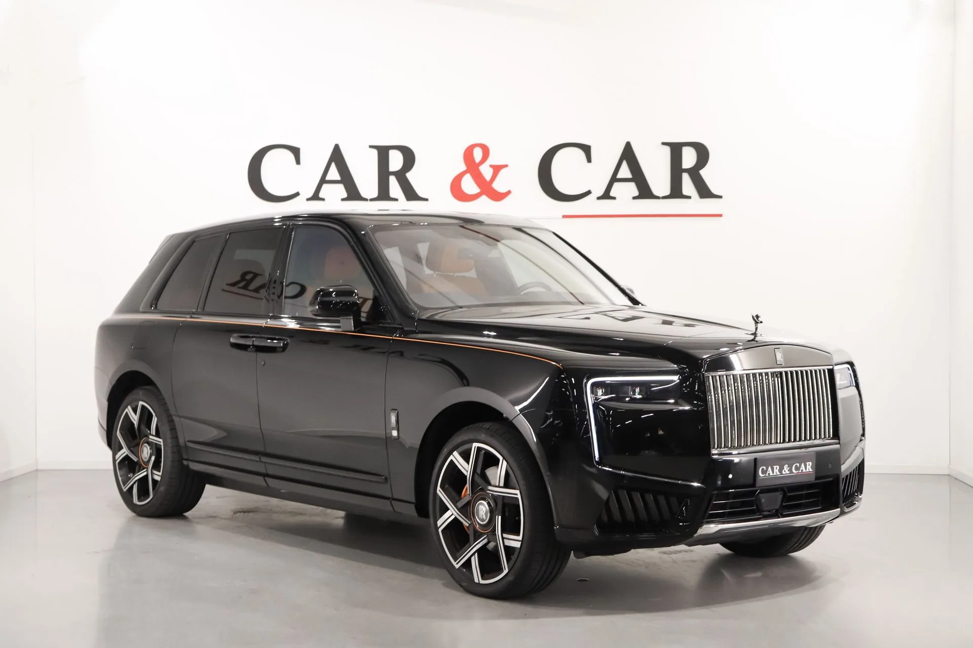 2025 Rolls-Royce Cullinan offered by a specialist dealer in Zibido San Giacomo, Italy, main photo