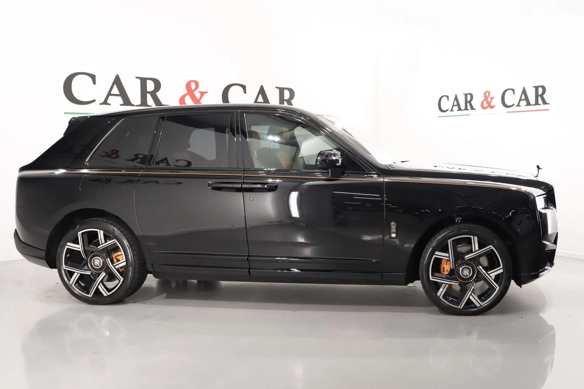 2025 Rolls-Royce Cullinan Series II Black Badge, 5/30