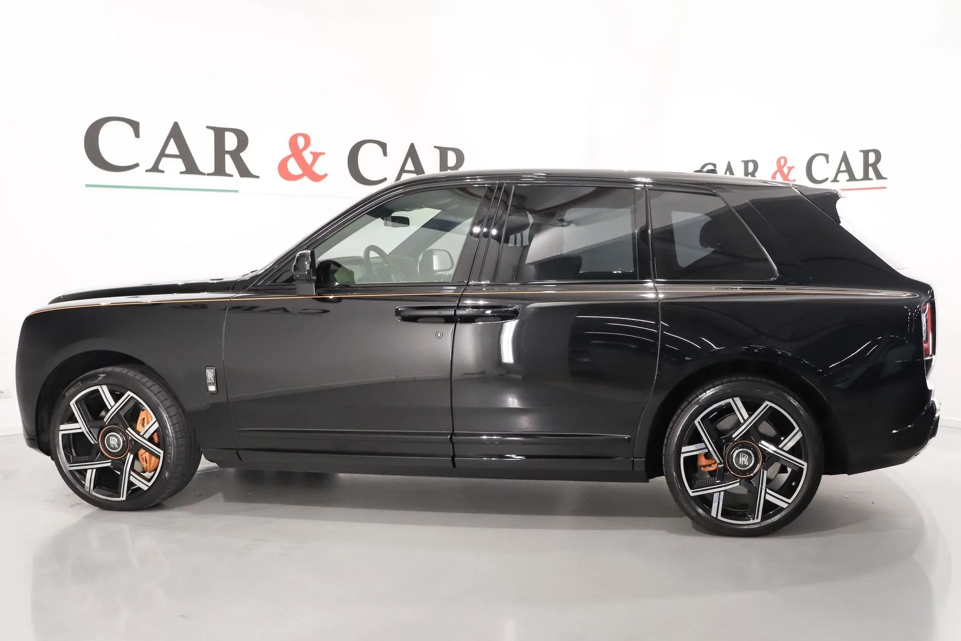 2025 Rolls-Royce Cullinan Series II Black Badge, 6/30