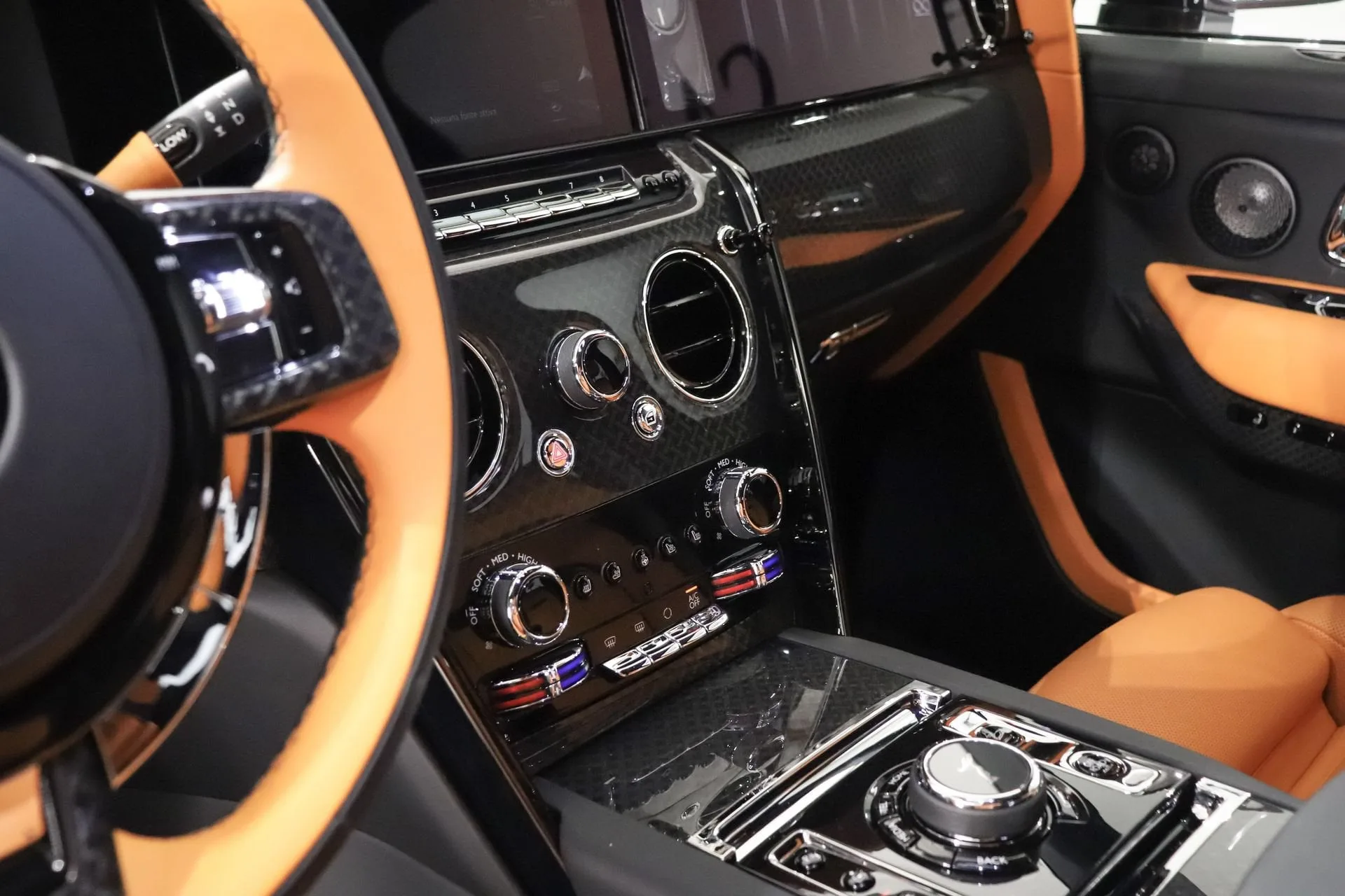 2025 Rolls-Royce Cullinan Series II Black Badge, 27/30