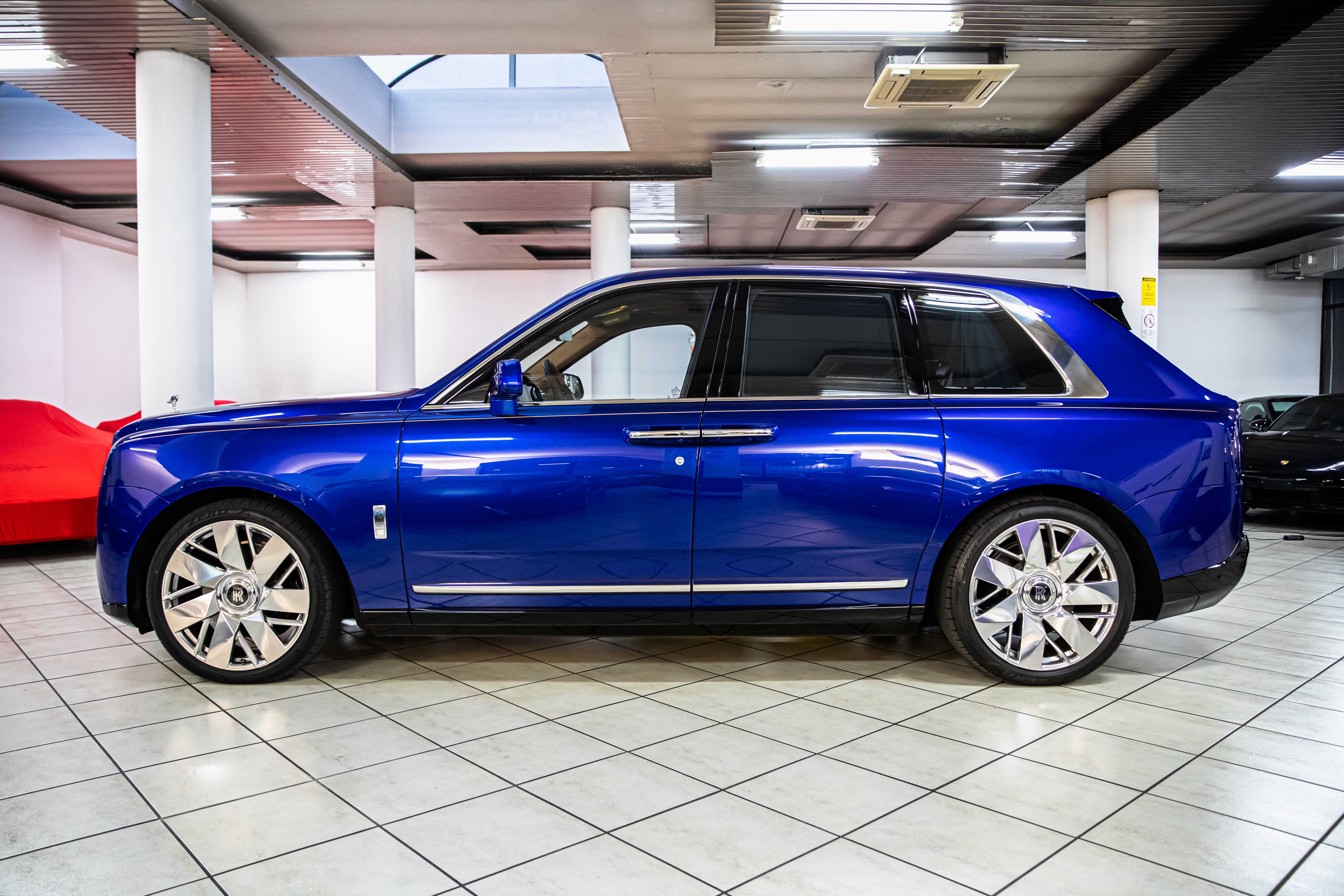 2025 Rolls-Royce Cullinan angeboten von einem Fachhändler in Milan, Italien, Foto 7 von 20