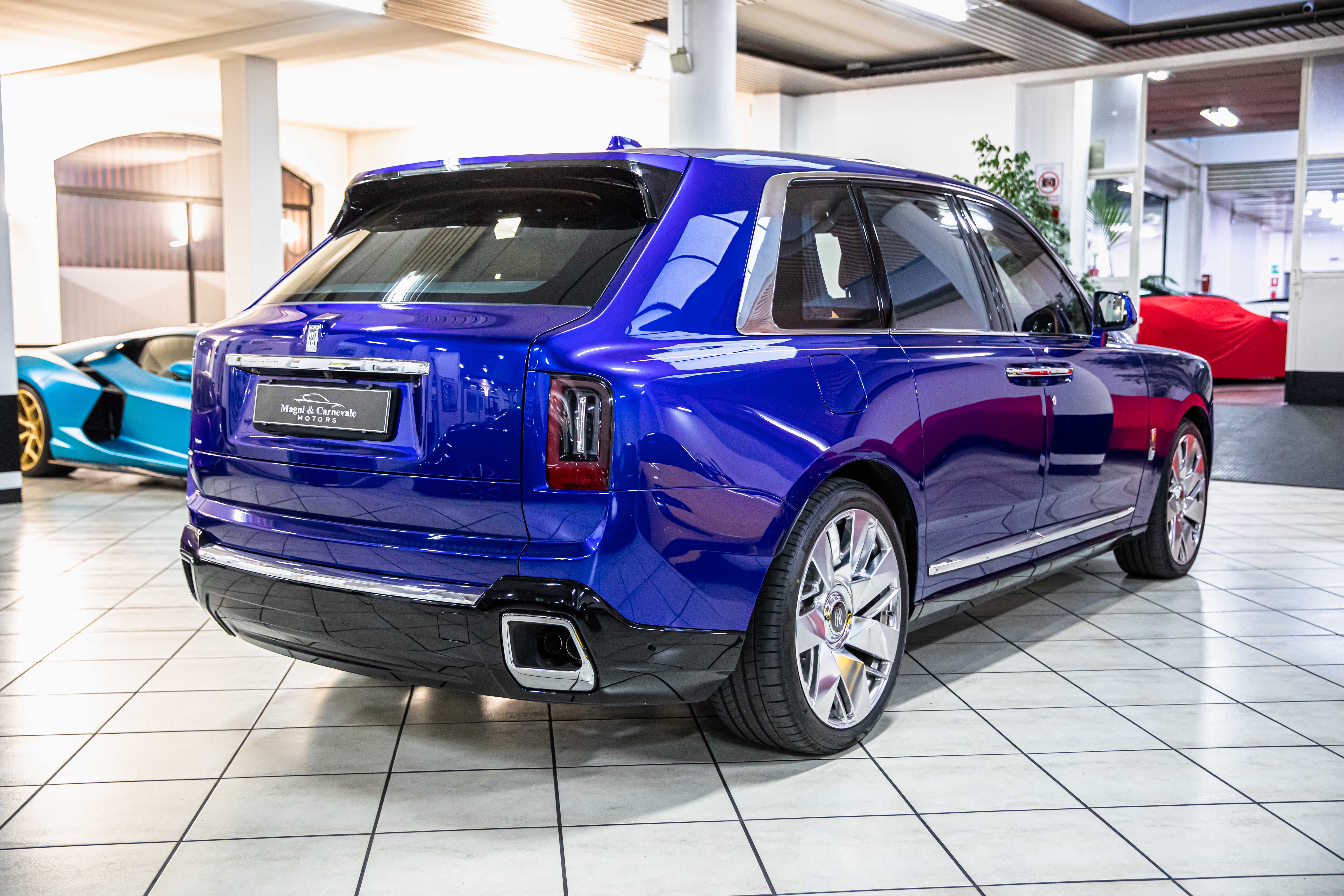 2025 Rolls-Royce Cullinan angeboten von einem Fachhändler in Milan, Italien, Foto 10 von 20