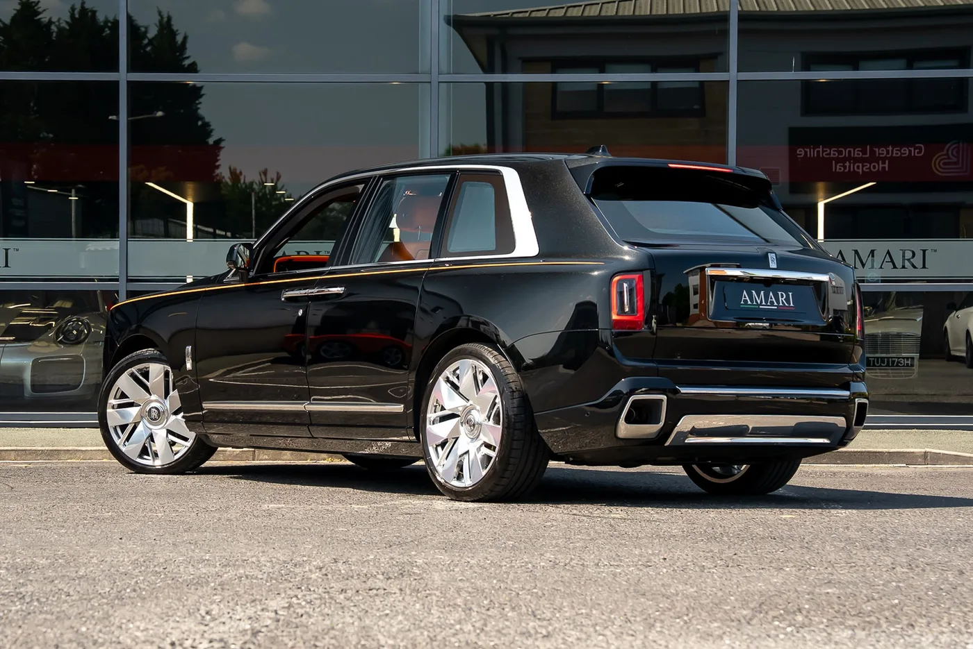 2025 Rolls-Royce Cullinan angeboten von einem Supersportwagenhändler in Preston, Vereinigtes Königreich, Foto 3 von 25