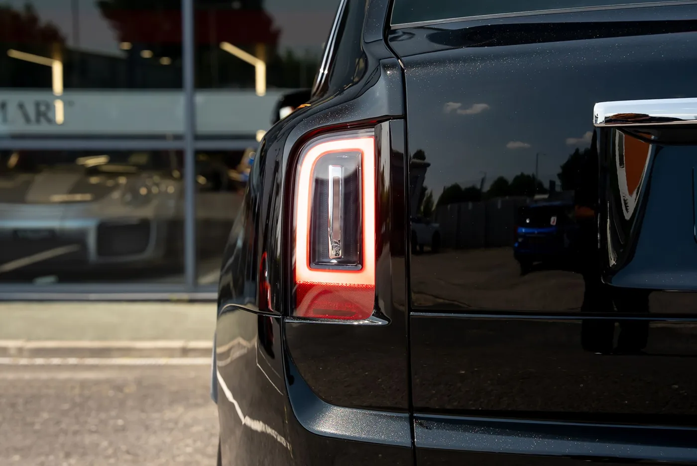 2025 Rolls-Royce Cullinan angeboten von einem Supersportwagenhändler in Preston, Vereinigtes Königreich, Foto 9 von 25