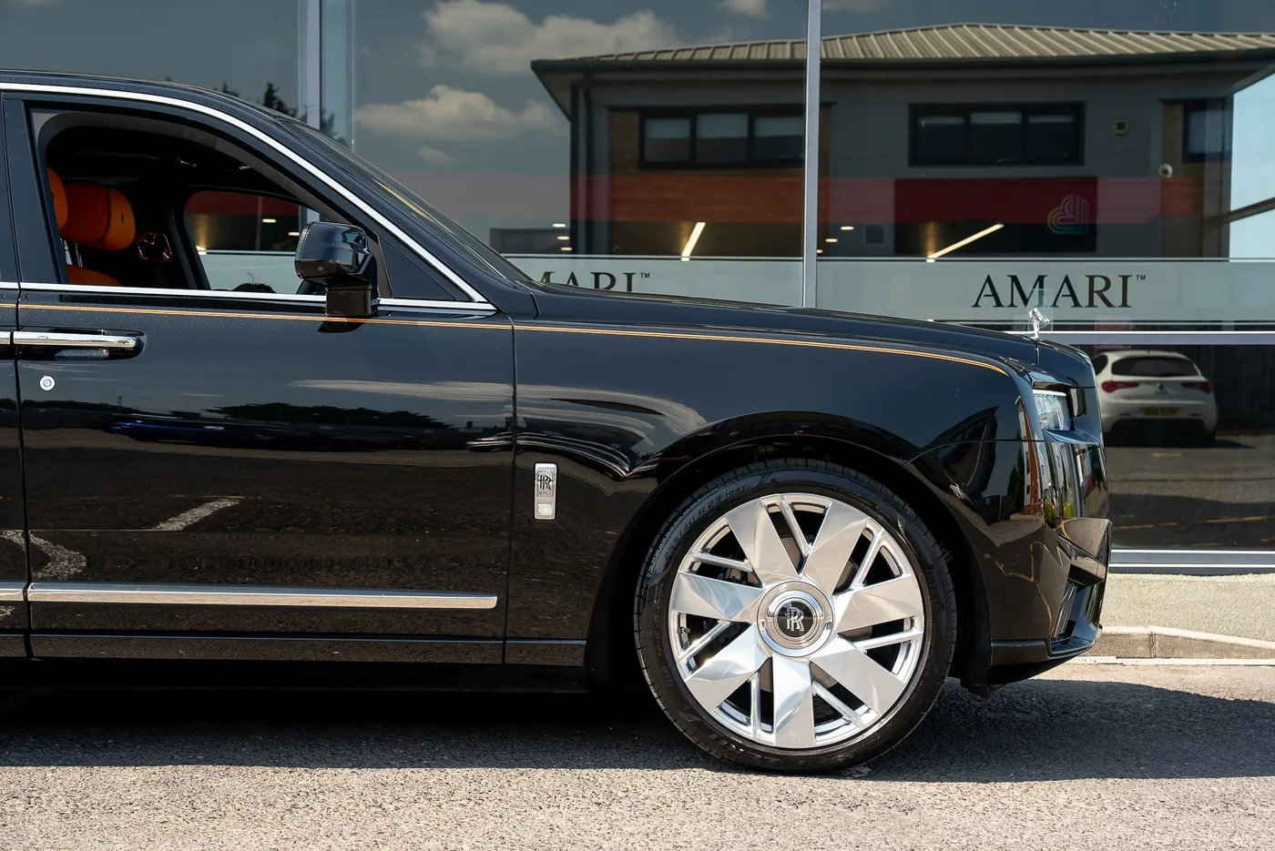 2025 Rolls-Royce Cullinan angeboten von einem Supersportwagenhändler in Preston, Vereinigtes Königreich, Foto 15 von 25