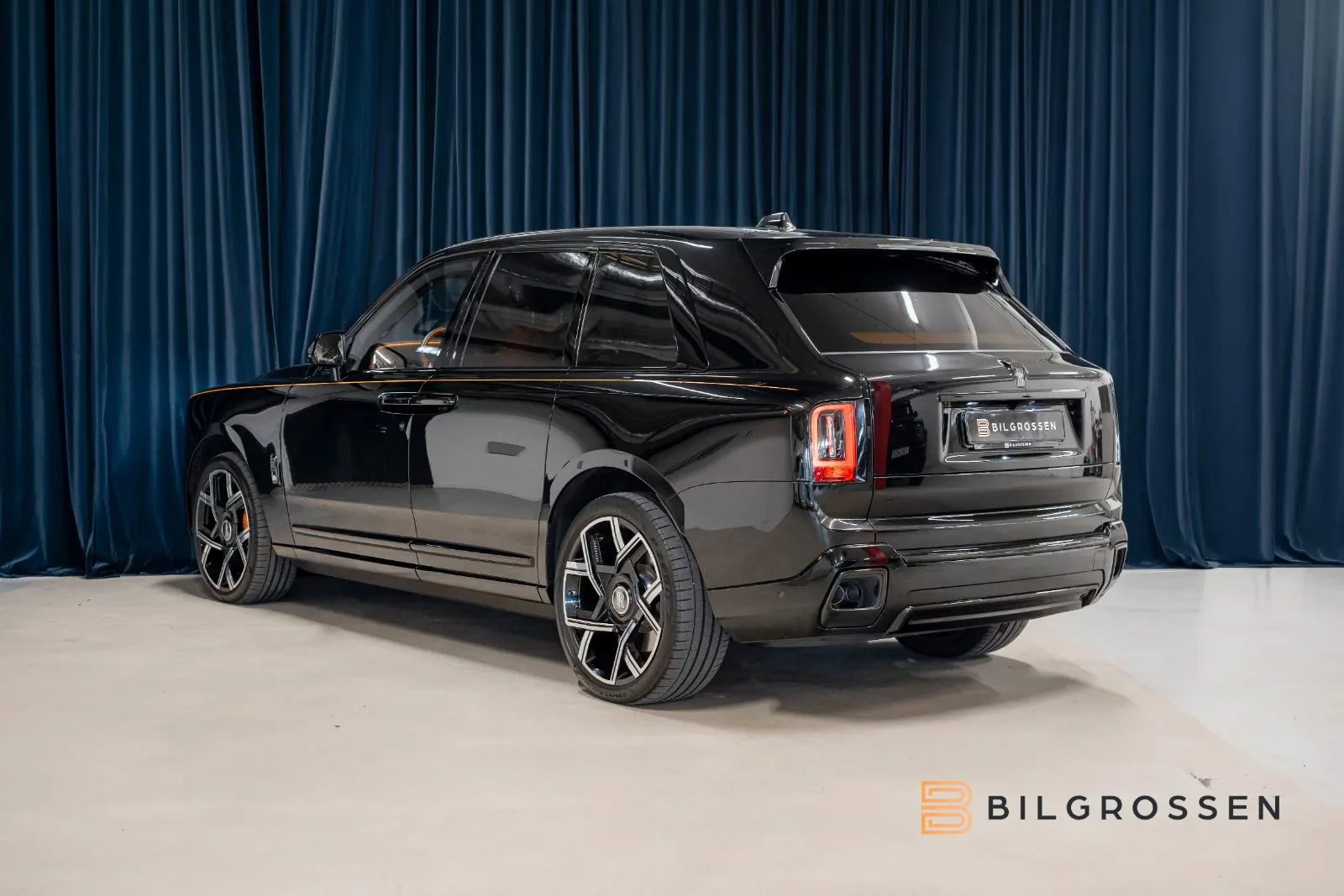 2025 Rolls-Royce Cullinan Series II Black Badge, 4/30