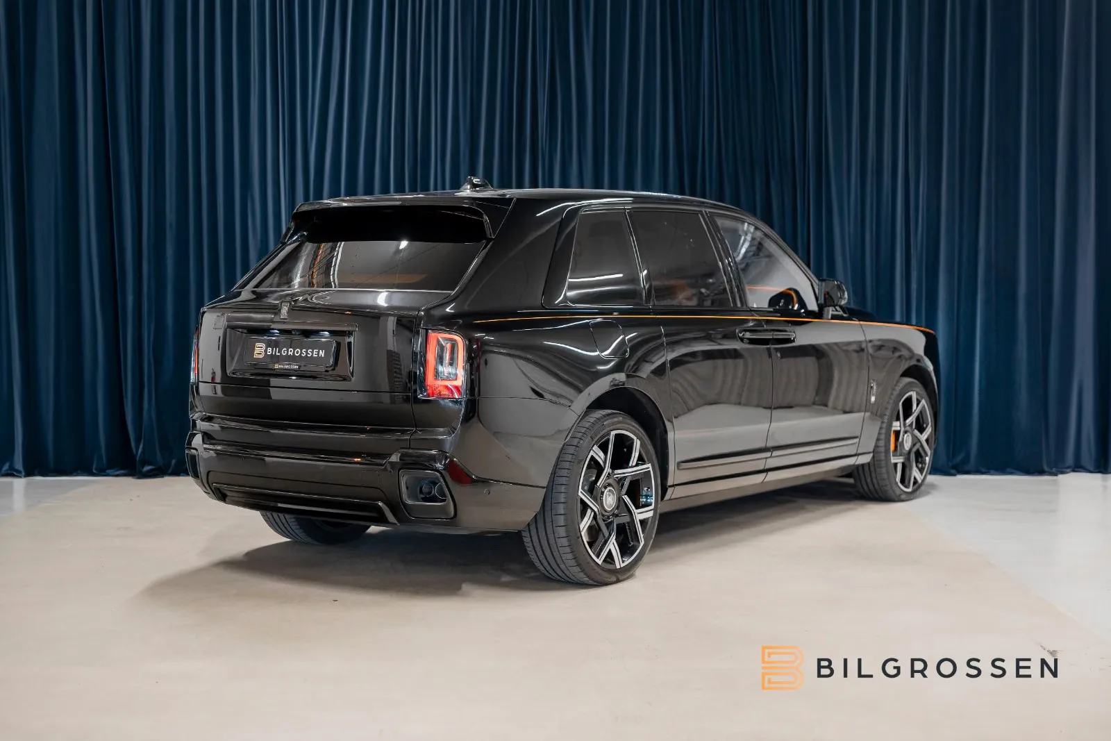 2025 Rolls-Royce Cullinan Series II Black Badge, 6/30