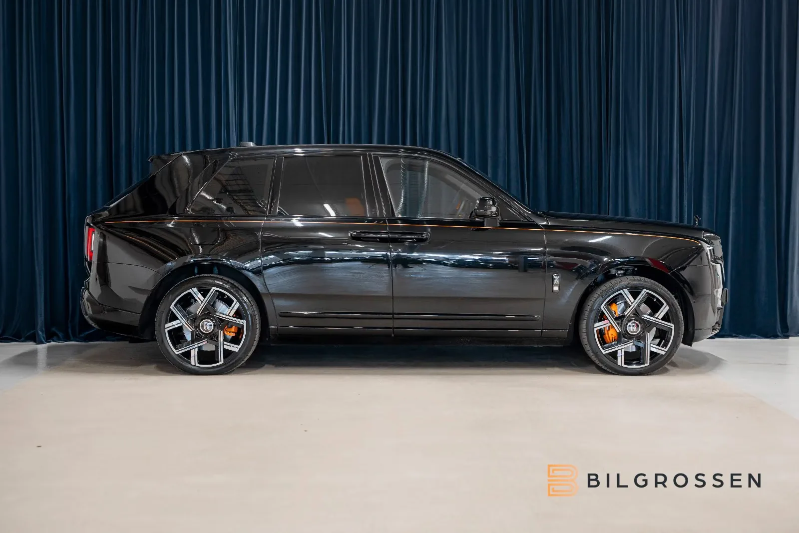 2025 Rolls-Royce Cullinan Series II Black Badge, 7/30