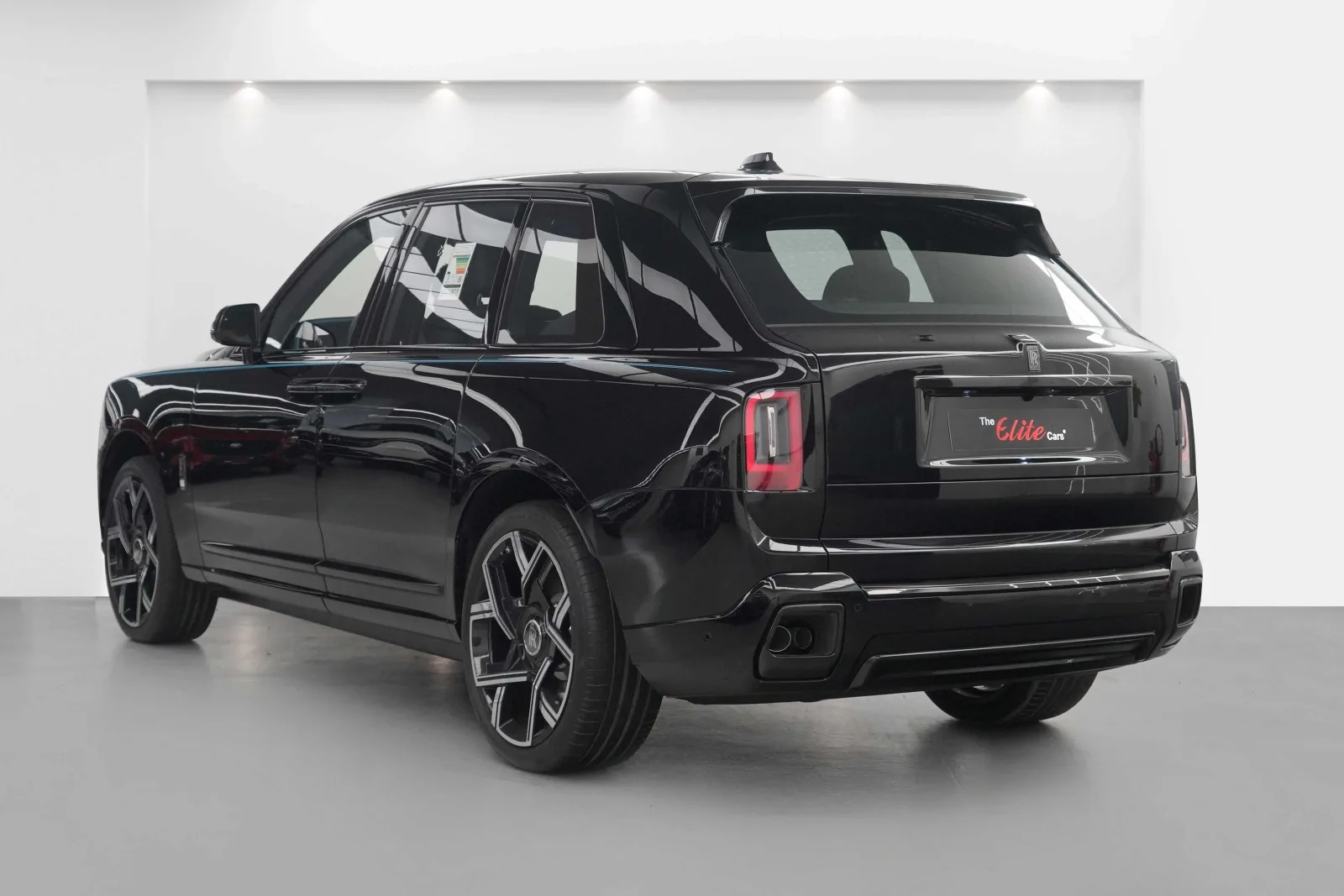 2025 Rolls-Royce Cullinan Series II Black Badge, 4/25