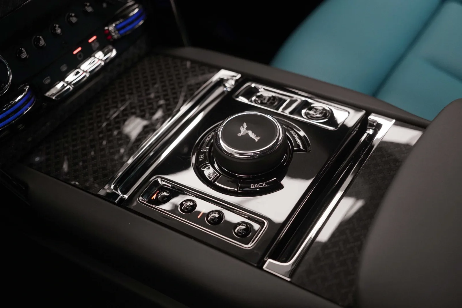 2025 Rolls-Royce Cullinan Series II Black Badge, 10/25