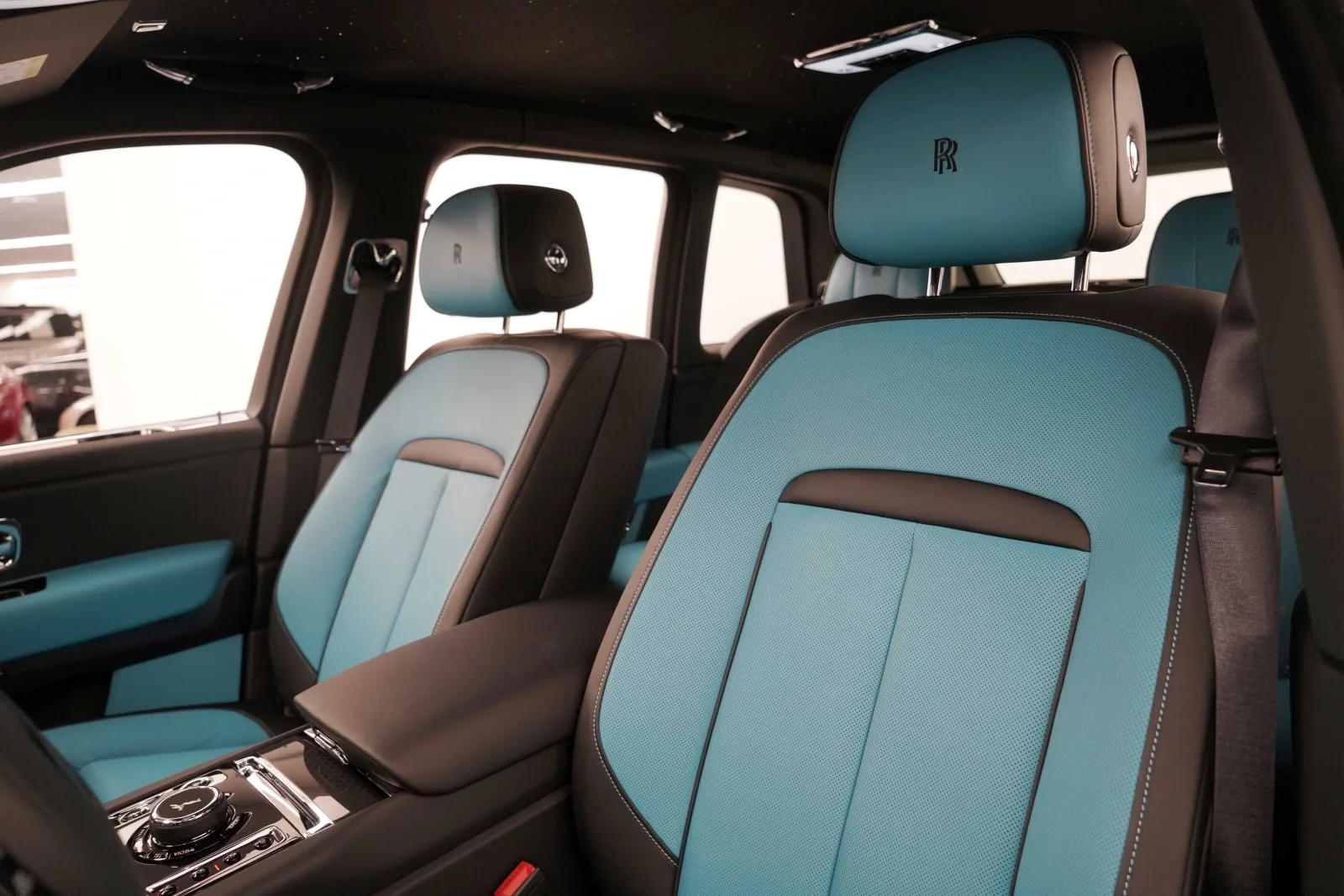 2025 Rolls-Royce Cullinan Series II Black Badge, 14/25