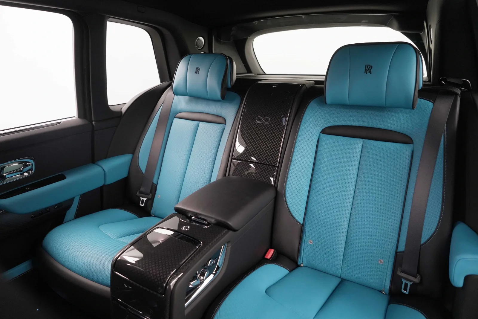 2025 Rolls-Royce Cullinan Series II Black Badge, 16/25