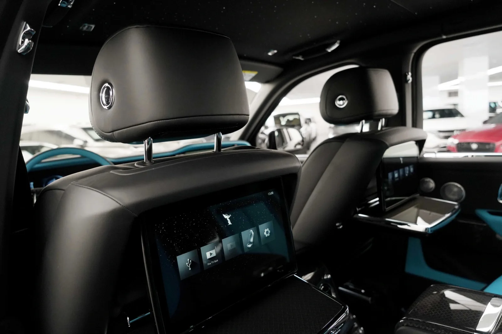 2025 Rolls-Royce Cullinan Series II Black Badge, 17/25