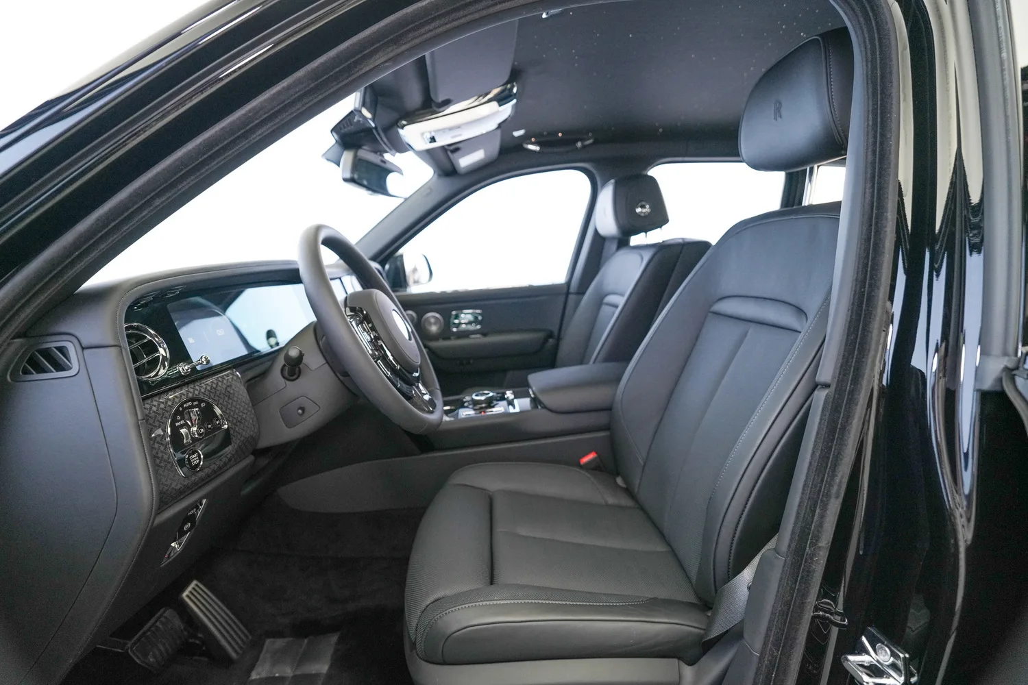 2025 Rolls-Royce Cullinan Series II Black Badge, 8/16