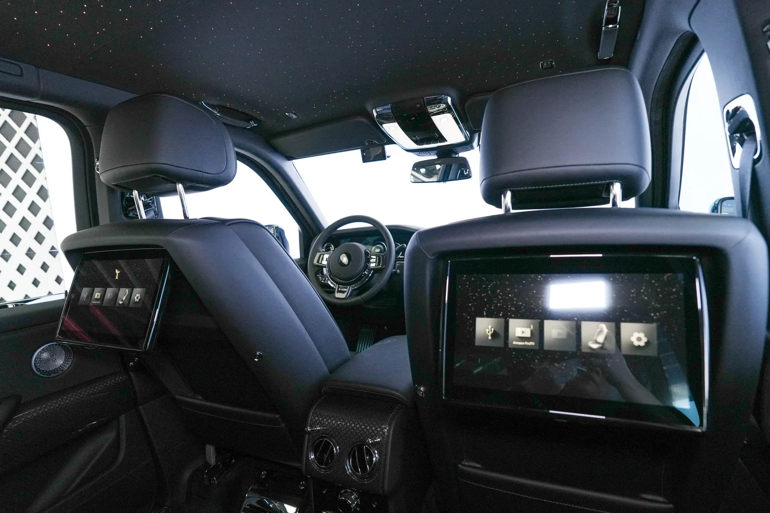 2025 Rolls-Royce Cullinan Series II Black Badge, 14/16