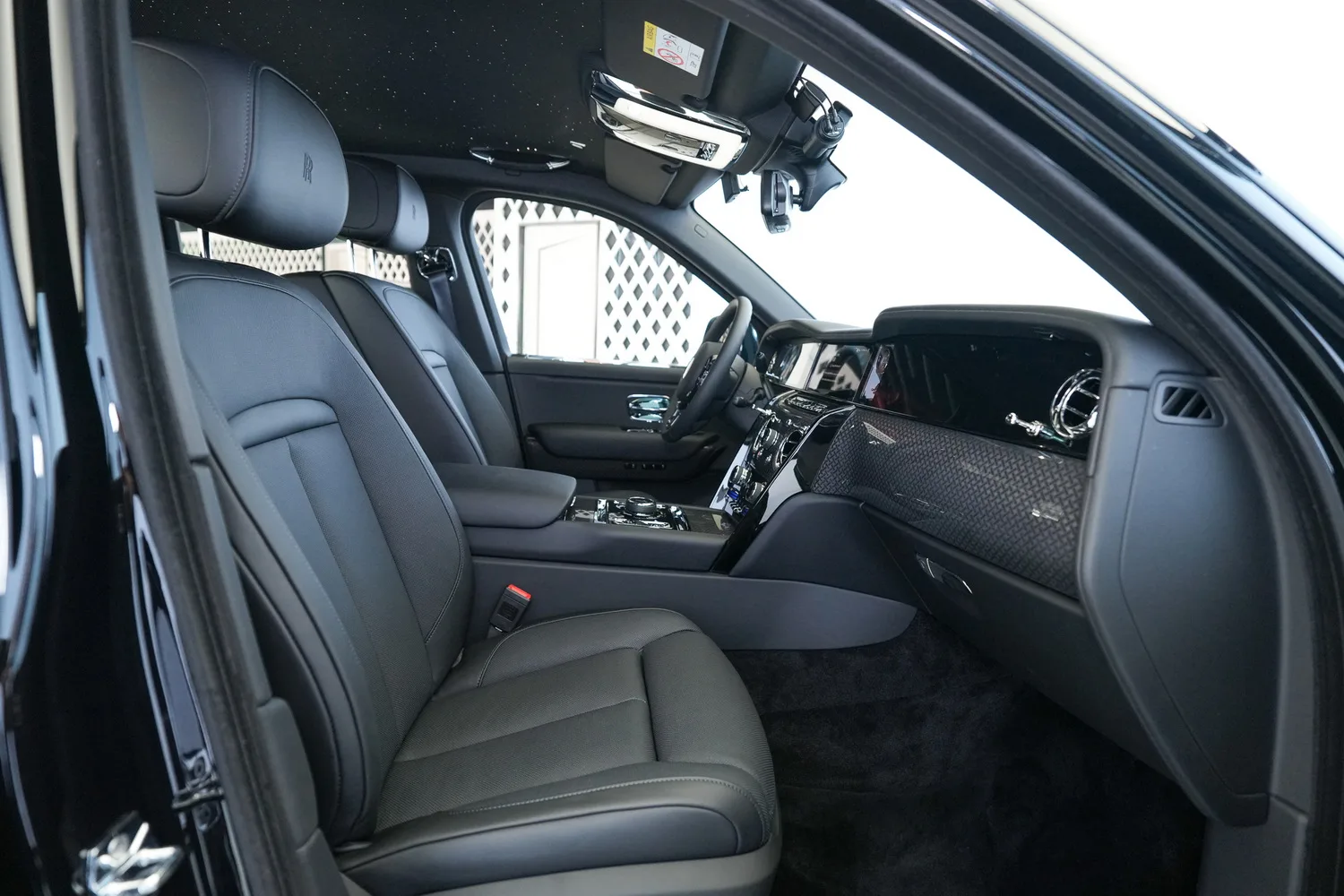 2025 Rolls-Royce Cullinan Series II Black Badge, 15/16