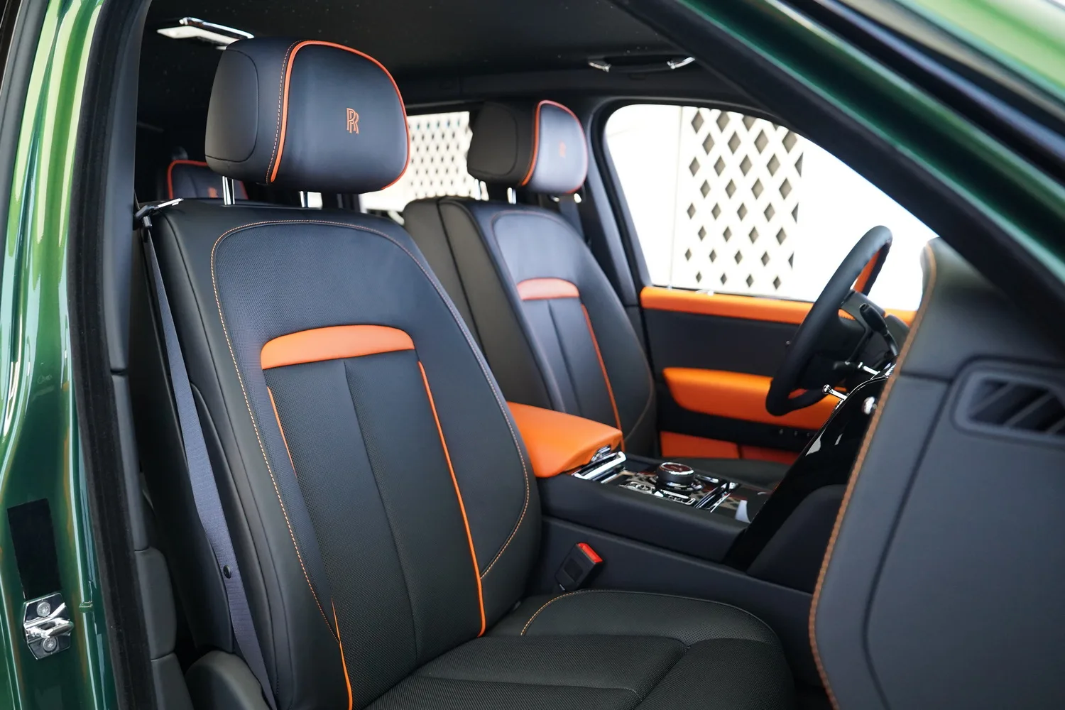 2025 Rolls-Royce Cullinan Series II Black Badge, 17/19