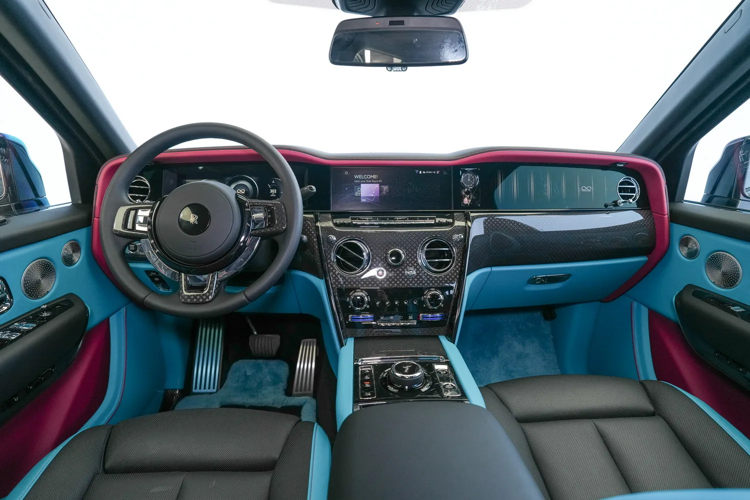 2025 Rolls-Royce Cullinan Series II Black Badge, 9/17