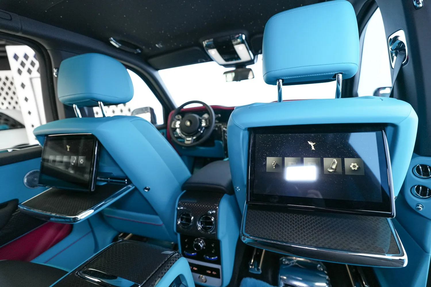 2025 Rolls-Royce Cullinan Series II Black Badge, 11/17