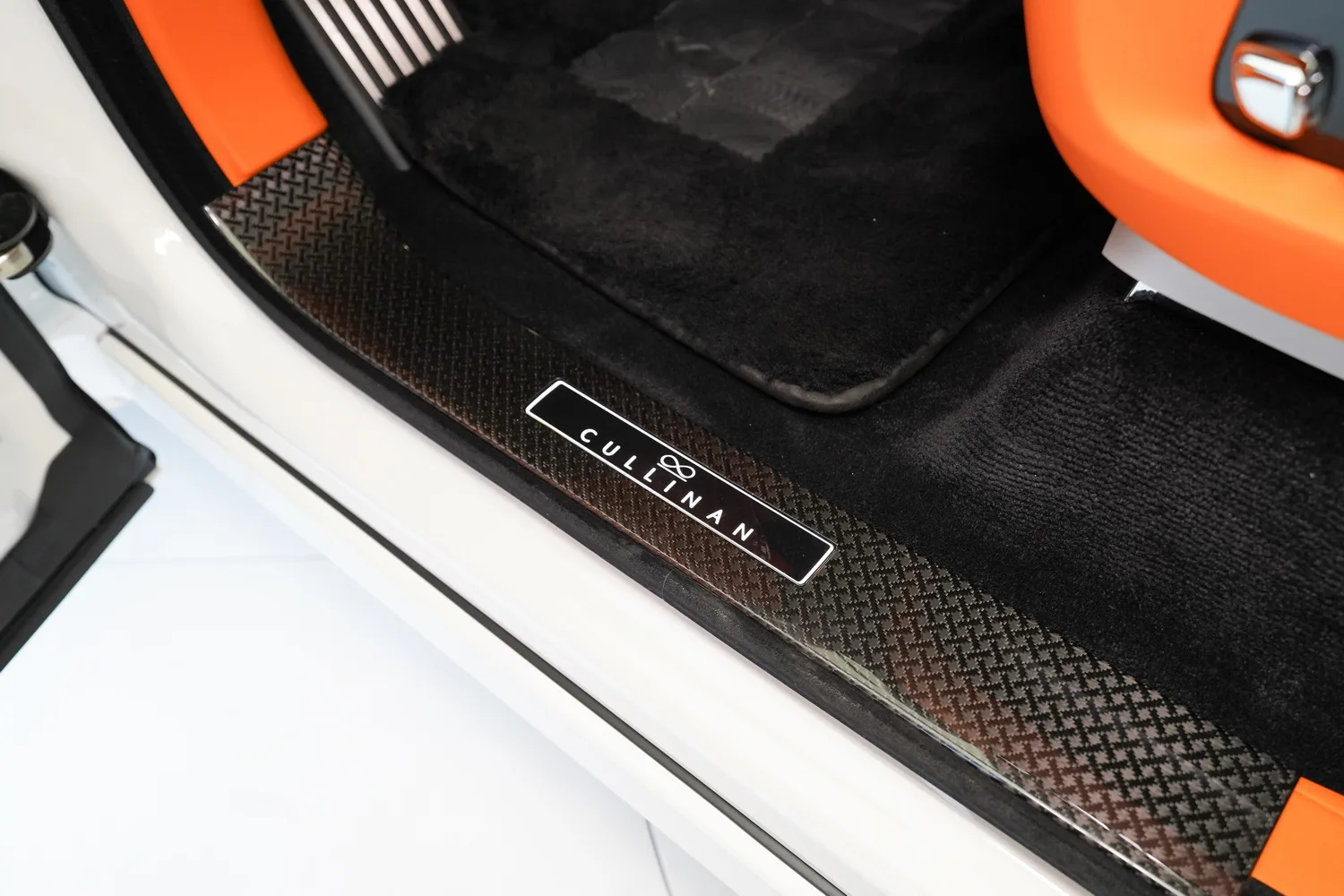 2025 Rolls-Royce Cullinan Series II Black Badge, 10/20