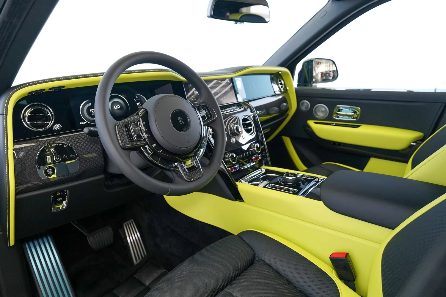 2025 Rolls-Royce Cullinan Series II Black Badge, 3/18