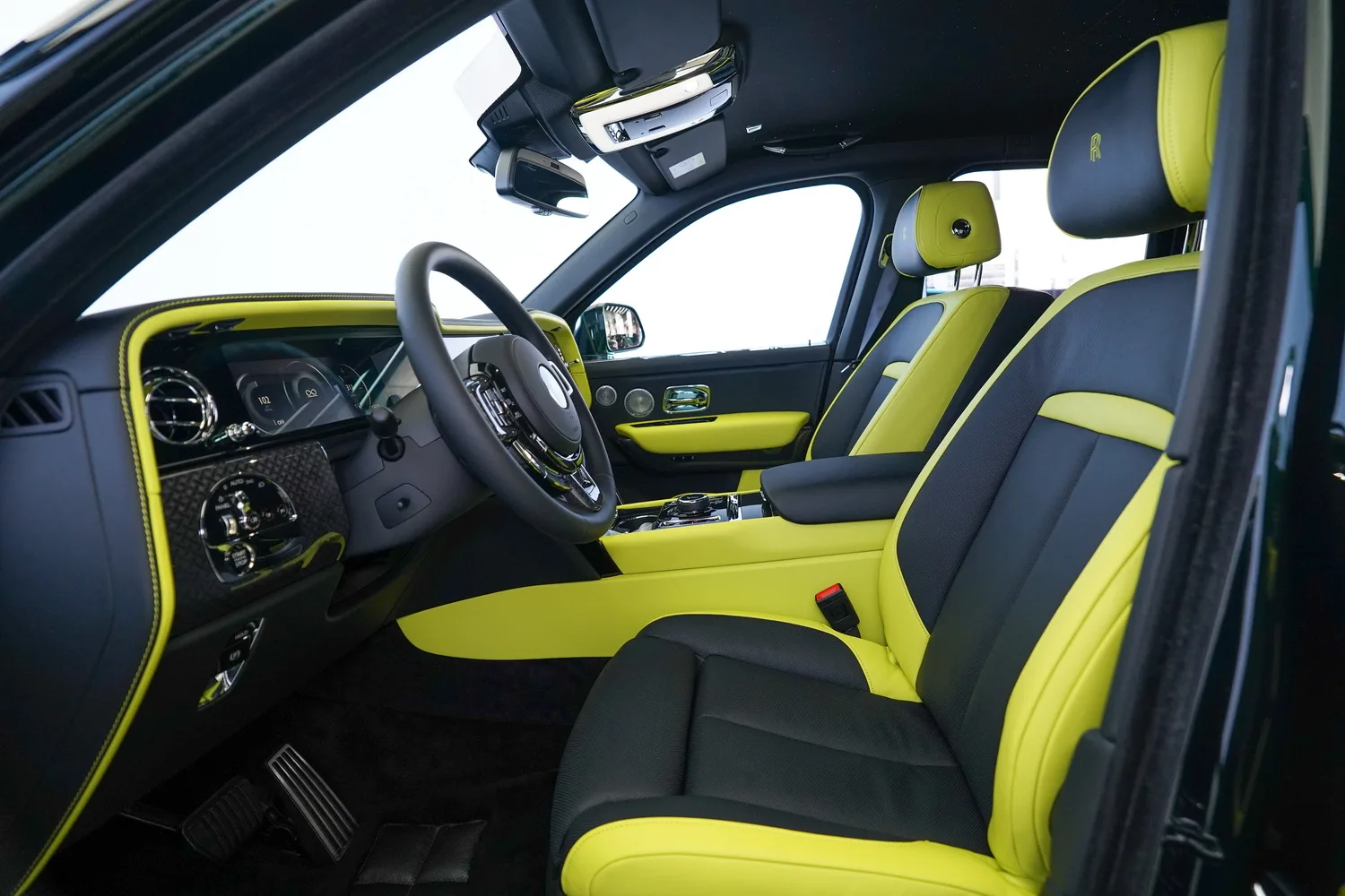 2025 Rolls-Royce Cullinan Series II Black Badge, 4/18