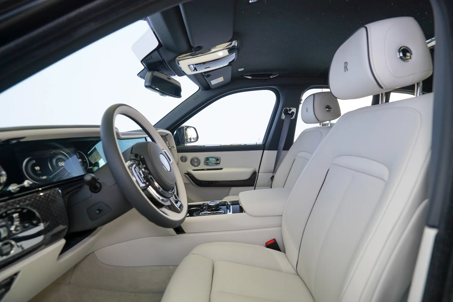 2025 Rolls-Royce Cullinan Series II Black Badge, 4/17