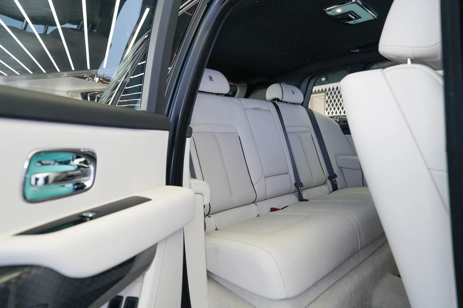 2025 Rolls-Royce Cullinan Series II Black Badge, 8/17