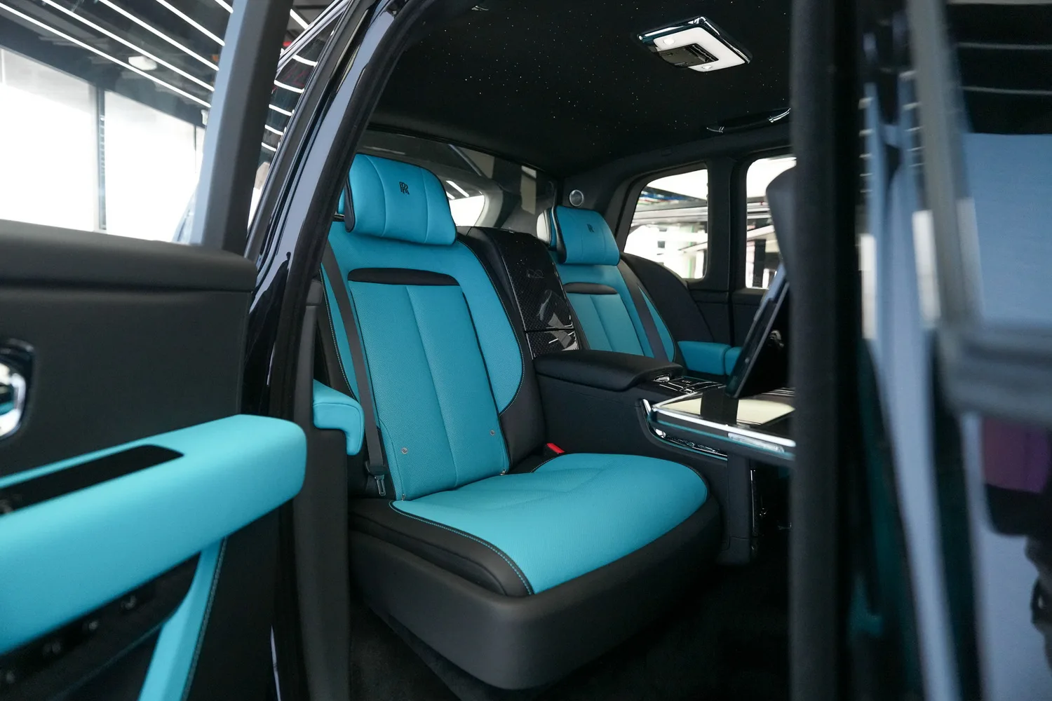 2025 Rolls-Royce Cullinan Series II Black Badge, 10/18