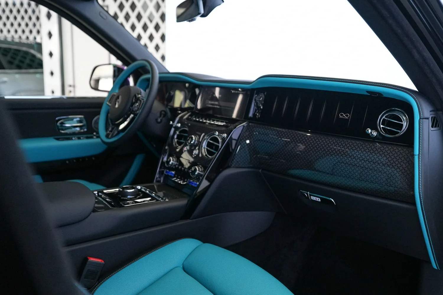 2025 Rolls-Royce Cullinan Series II Black Badge, 12/18