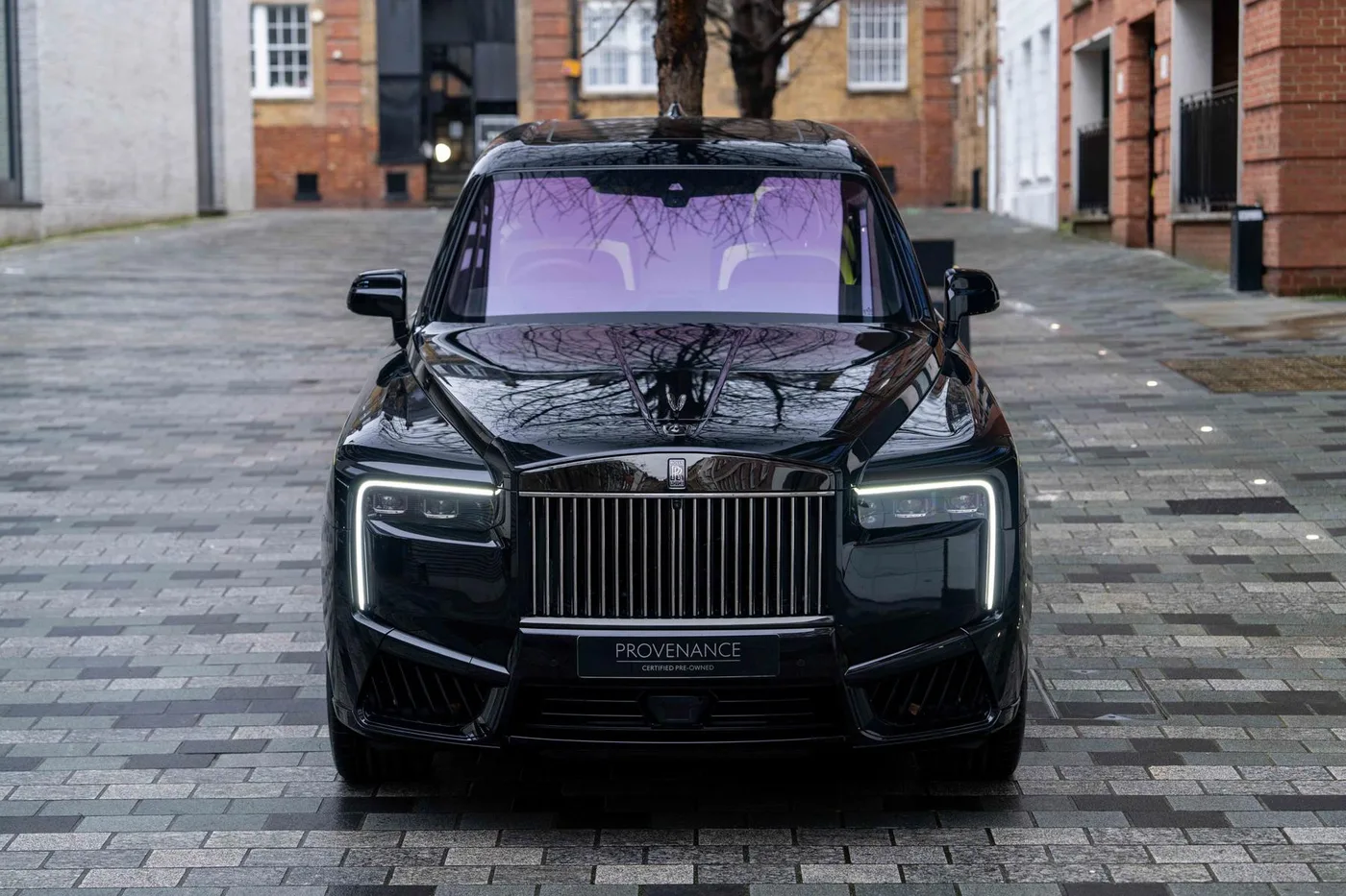 2025 Rolls-Royce Cullinan Black Badge angeboten von einer Vertragshändlergruppe in London, Vereinigtes Königreich, Foto 19 von 25