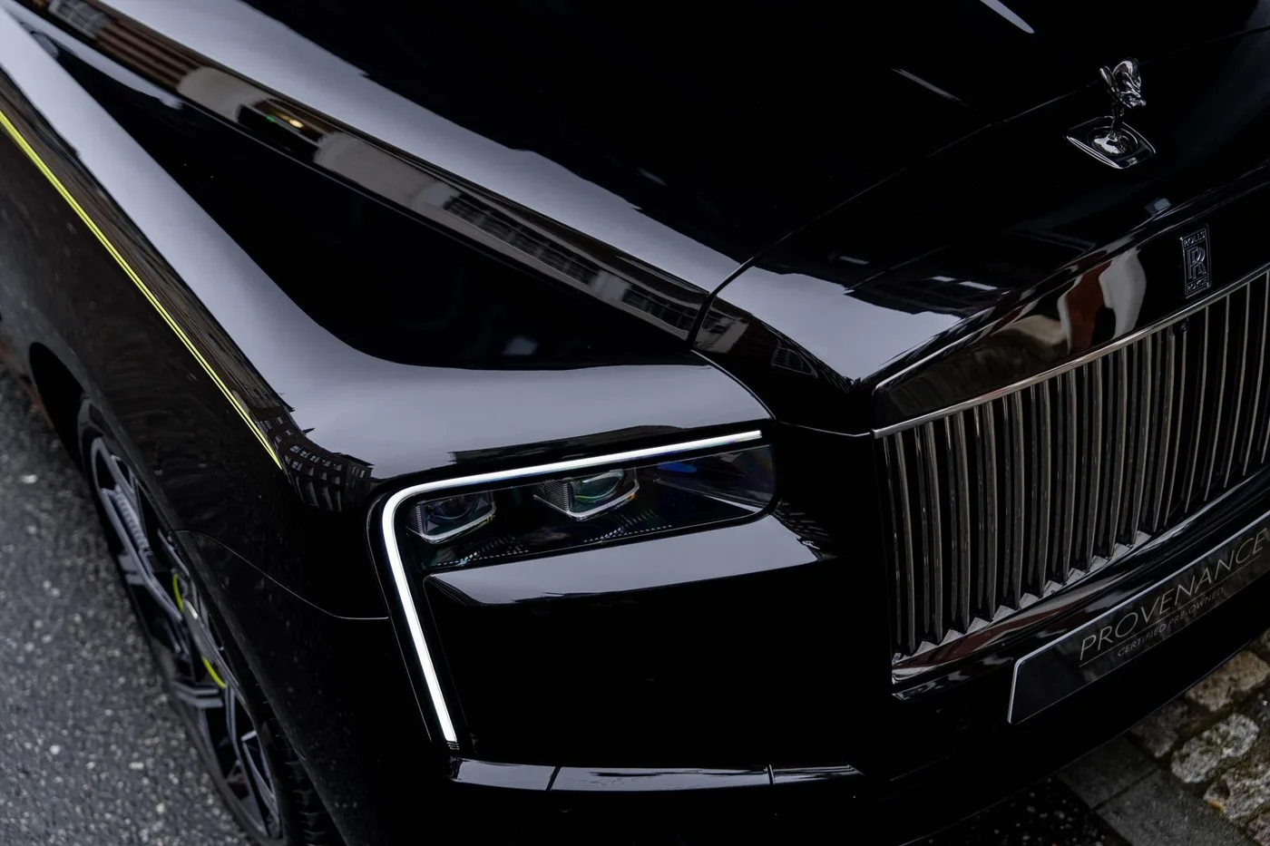 2025 Rolls-Royce Cullinan Black Badge angeboten von einer Vertragshändlergruppe in London, Vereinigtes Königreich, Foto 22 von 25