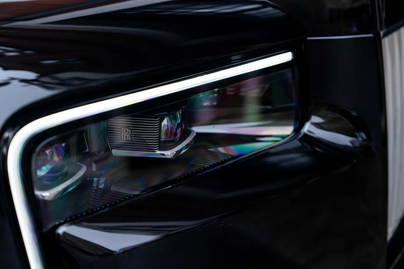 2025 Rolls-Royce Cullinan Black Badge angeboten von einer Vertragshändlergruppe in London, Vereinigtes Königreich, Foto 25 von 25