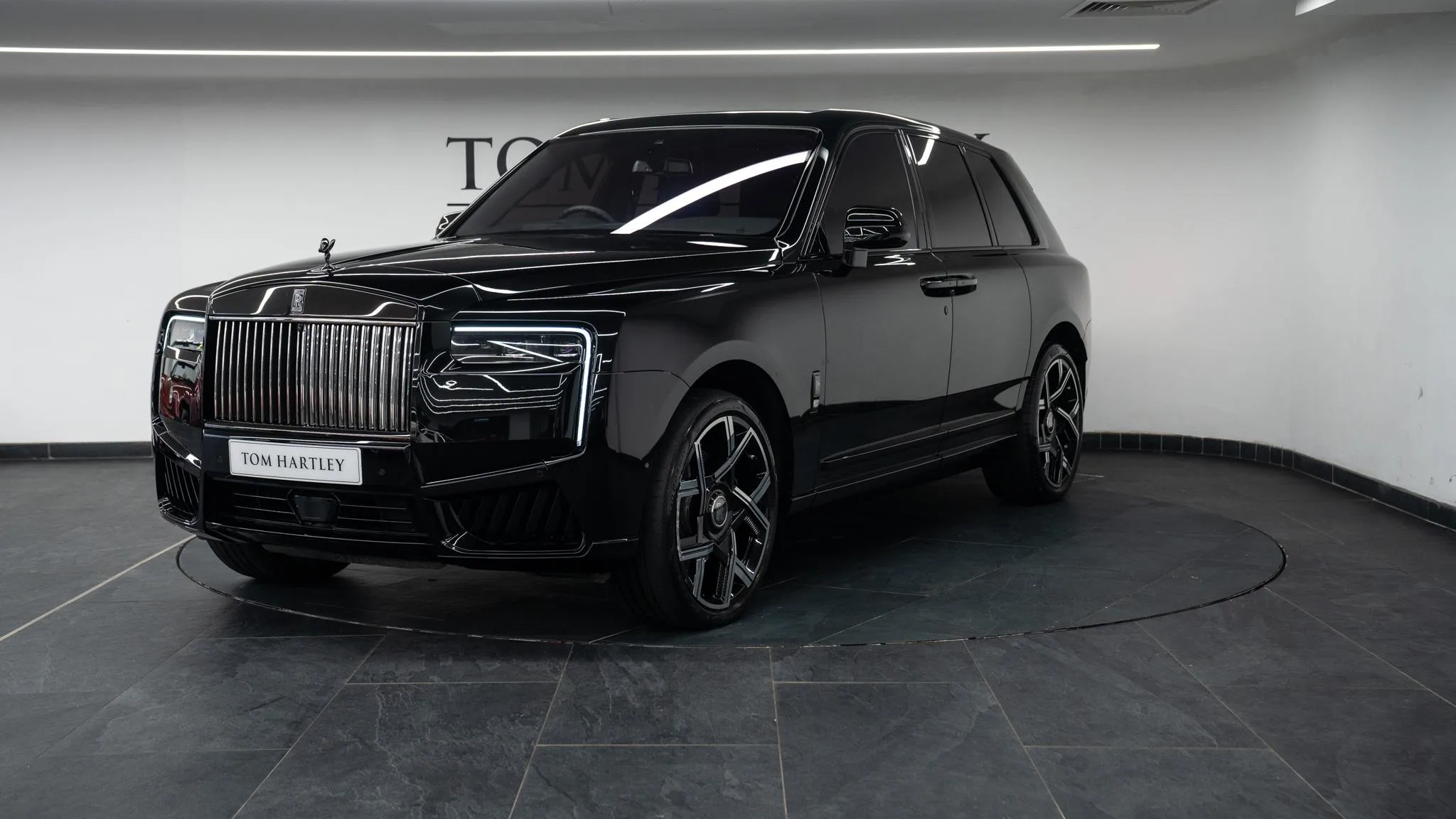 2025 Rolls-Royce Cullinan Series II Black Badge, 3/30