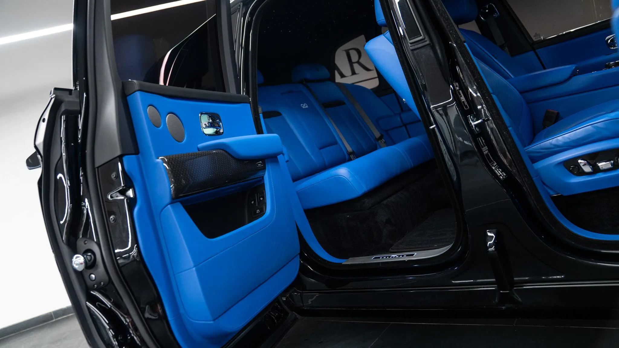 2025 Rolls-Royce Cullinan Series II Black Badge, 24/30