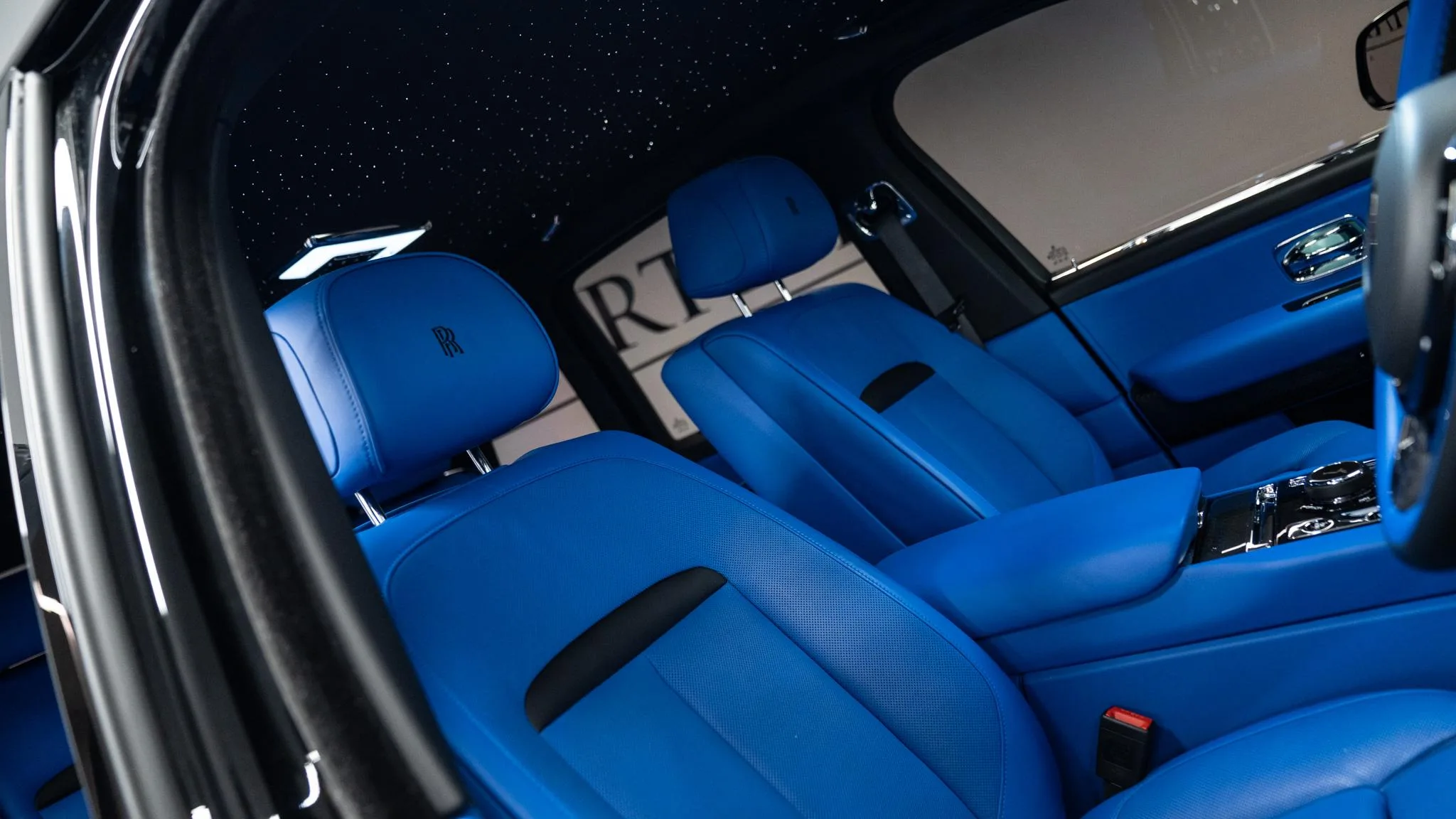 2025 Rolls-Royce Cullinan Series II Black Badge, 28/30