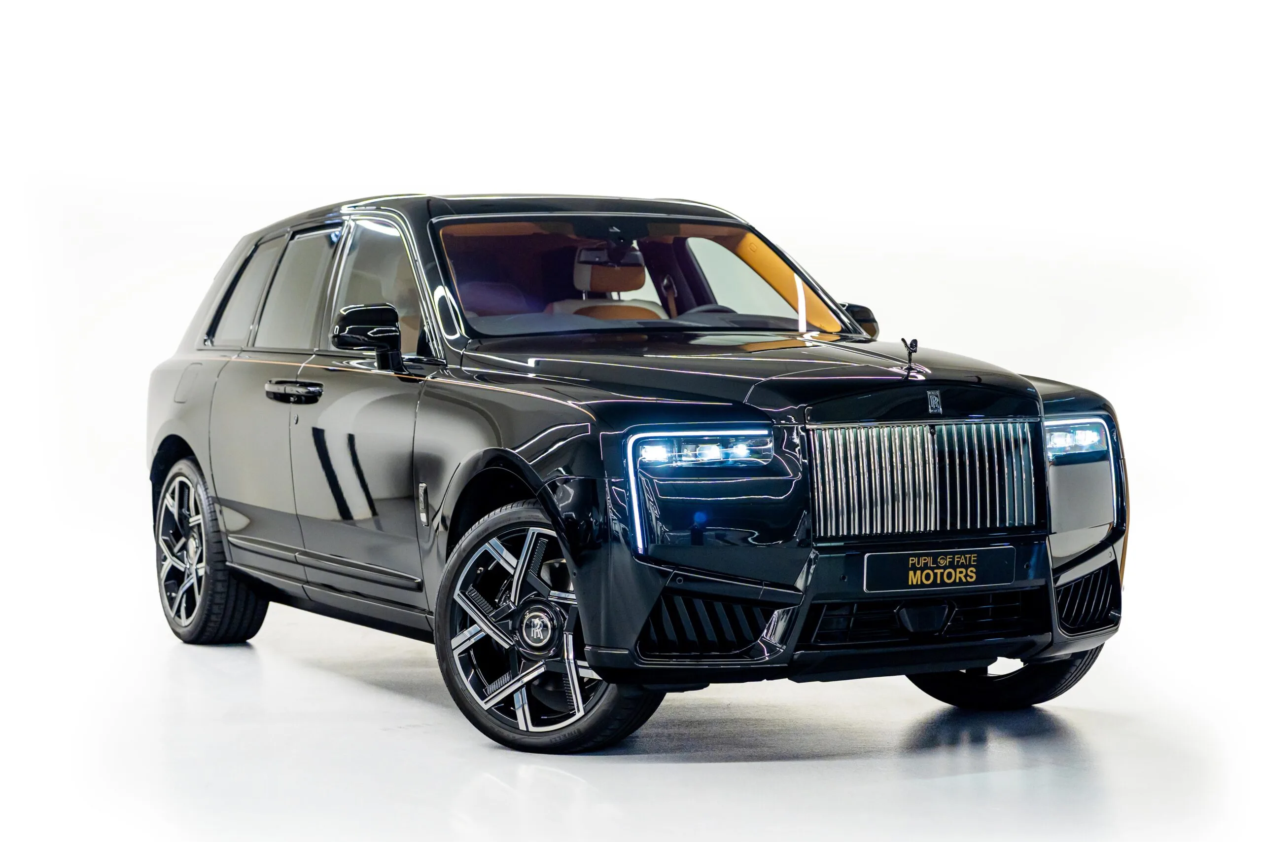 2025 Rolls-Royce Cullinan Series II Black Badge angeboten von einem Fachhändler in Dubai, Vereinigte Arabische Emirate, Hauptfoto
