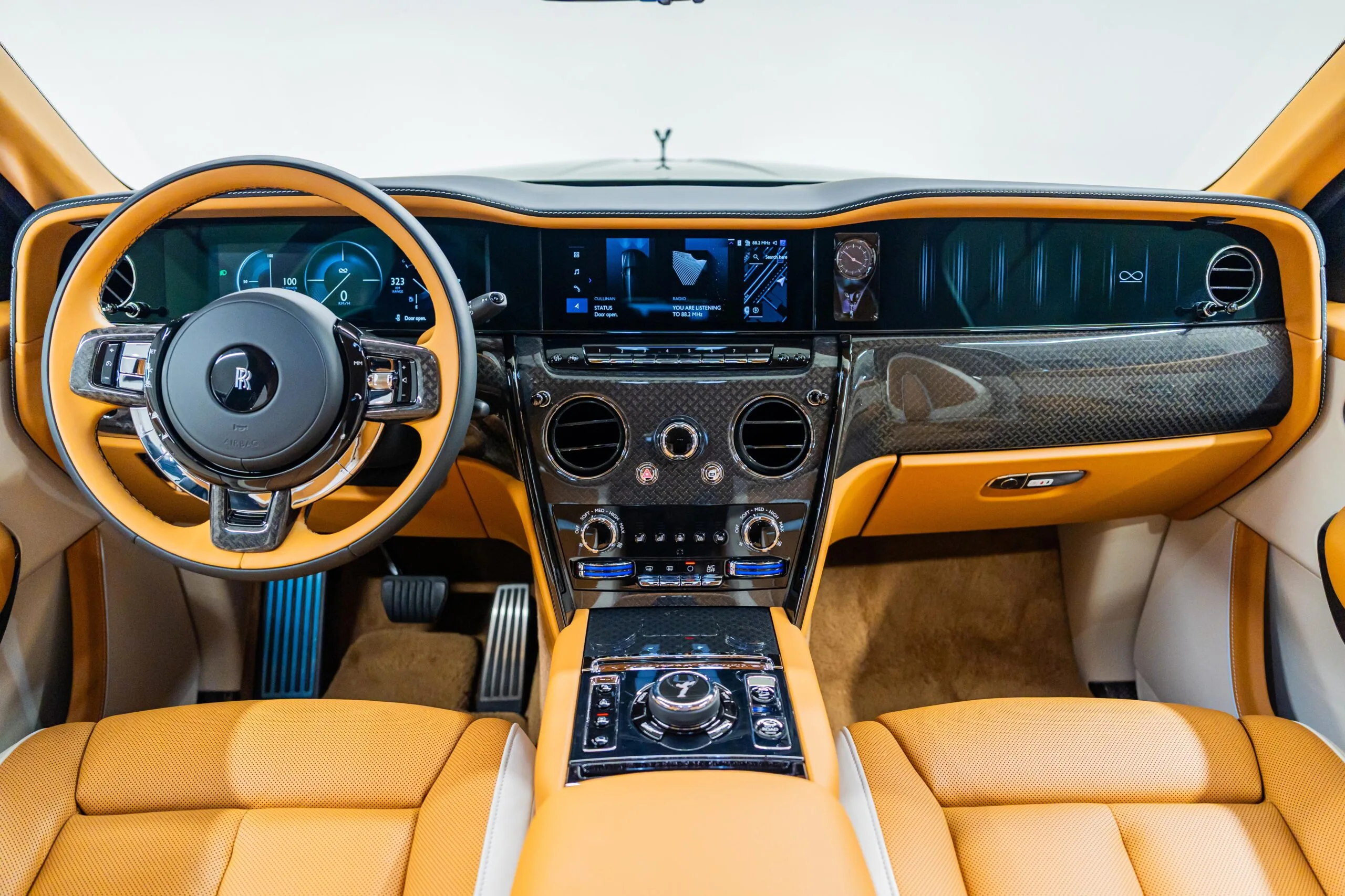 2025 Rolls-Royce Cullinan Series II Black Badge, 13/20