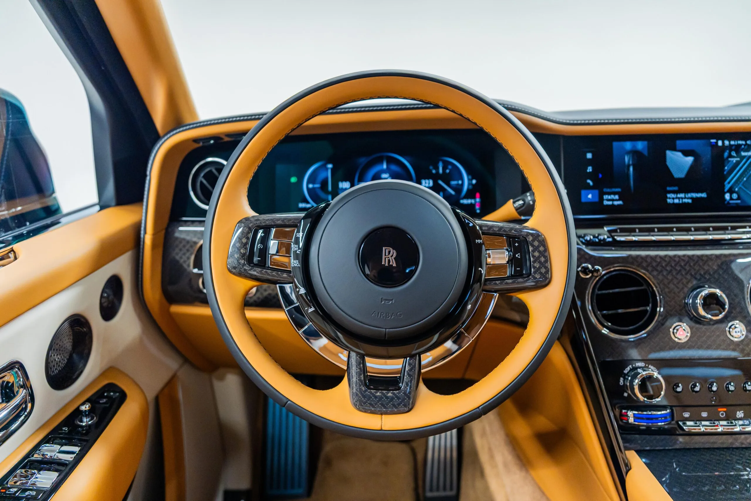 2025 Rolls-Royce Cullinan Series II Black Badge, 14/20
