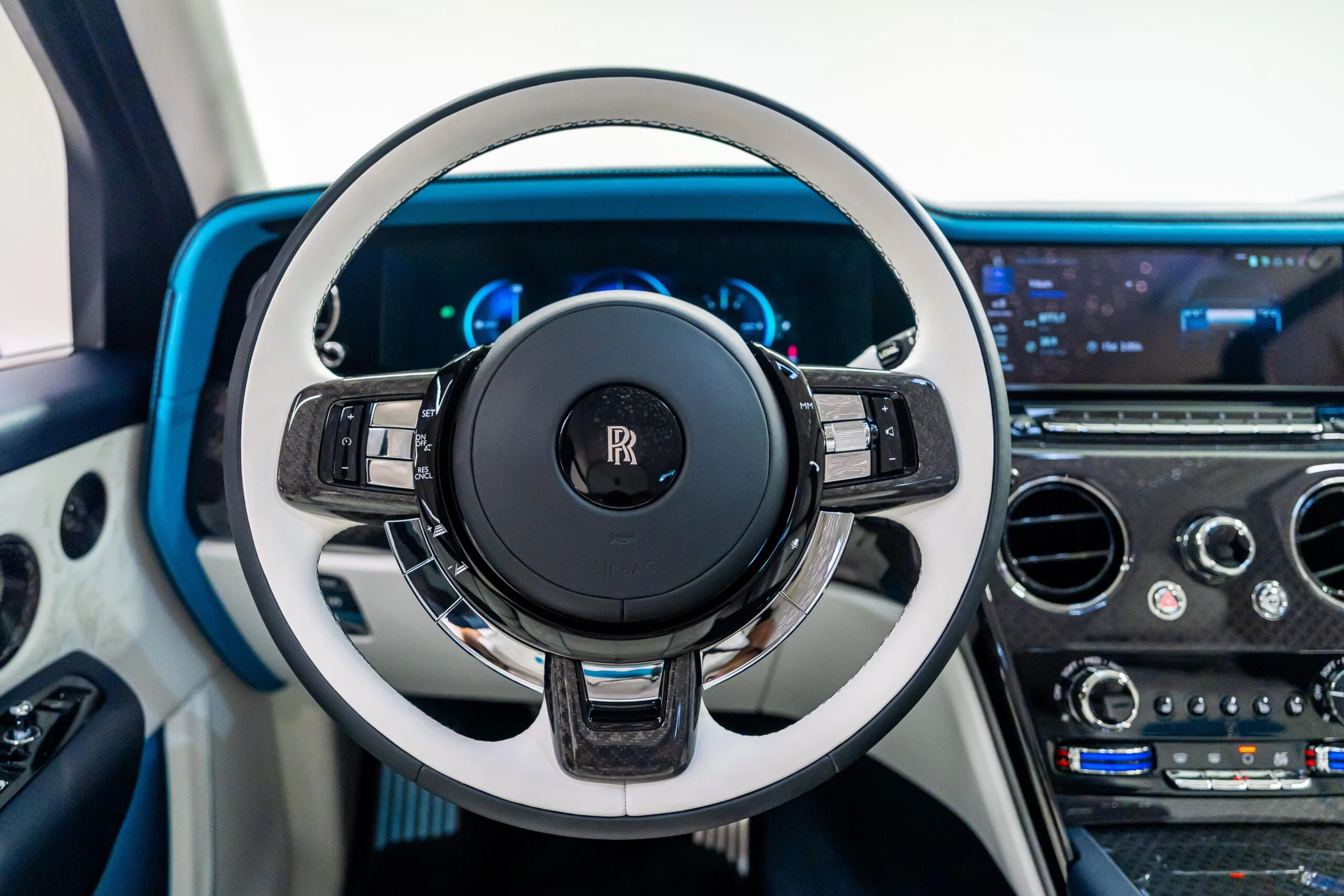 2025 Rolls-Royce Cullinan Series II Black Badge, 15/20
