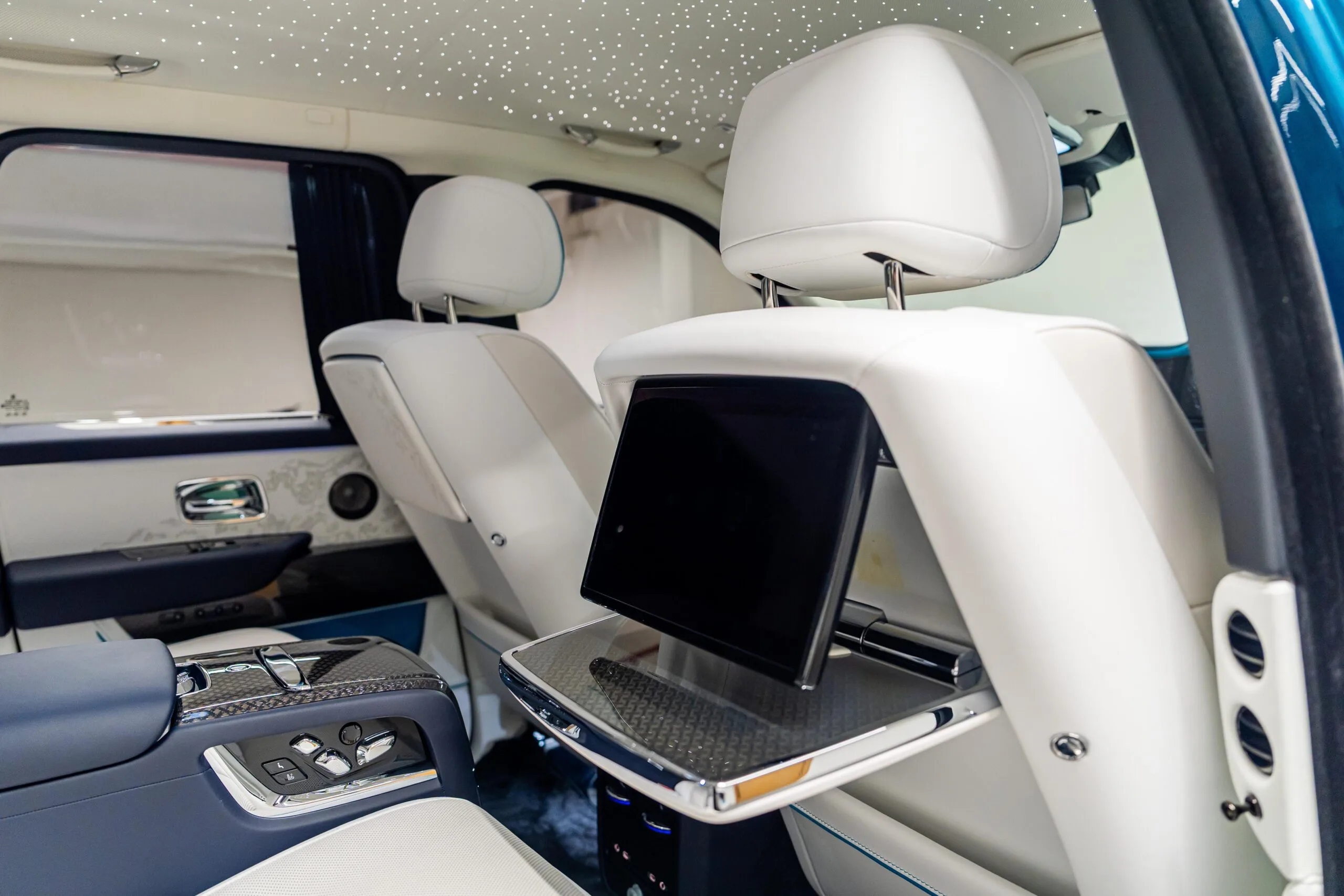 2025 Rolls-Royce Cullinan Series II Black Badge, 18/20