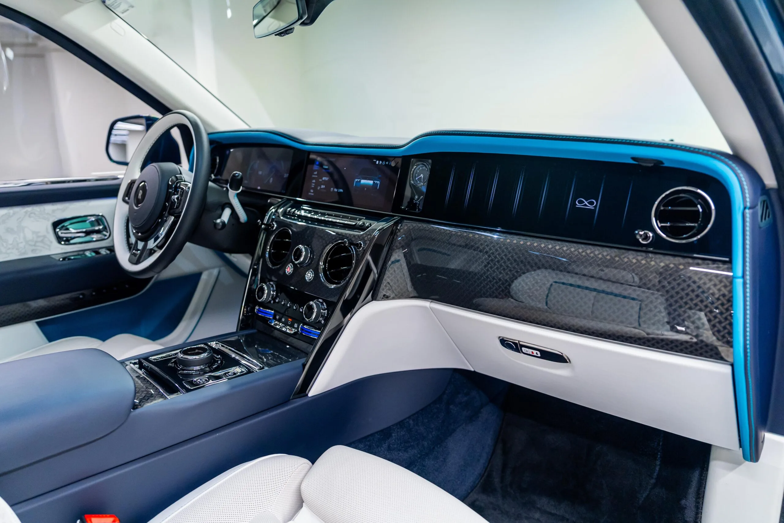 2025 Rolls-Royce Cullinan Series II Black Badge, 19/20