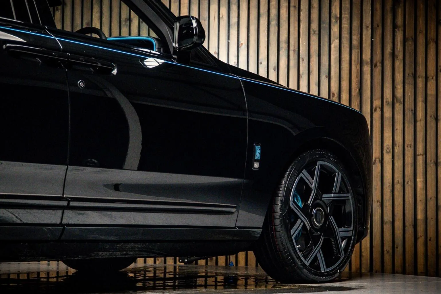 2025 Rolls-Royce Cullinan Series II Black Badge, 14/30