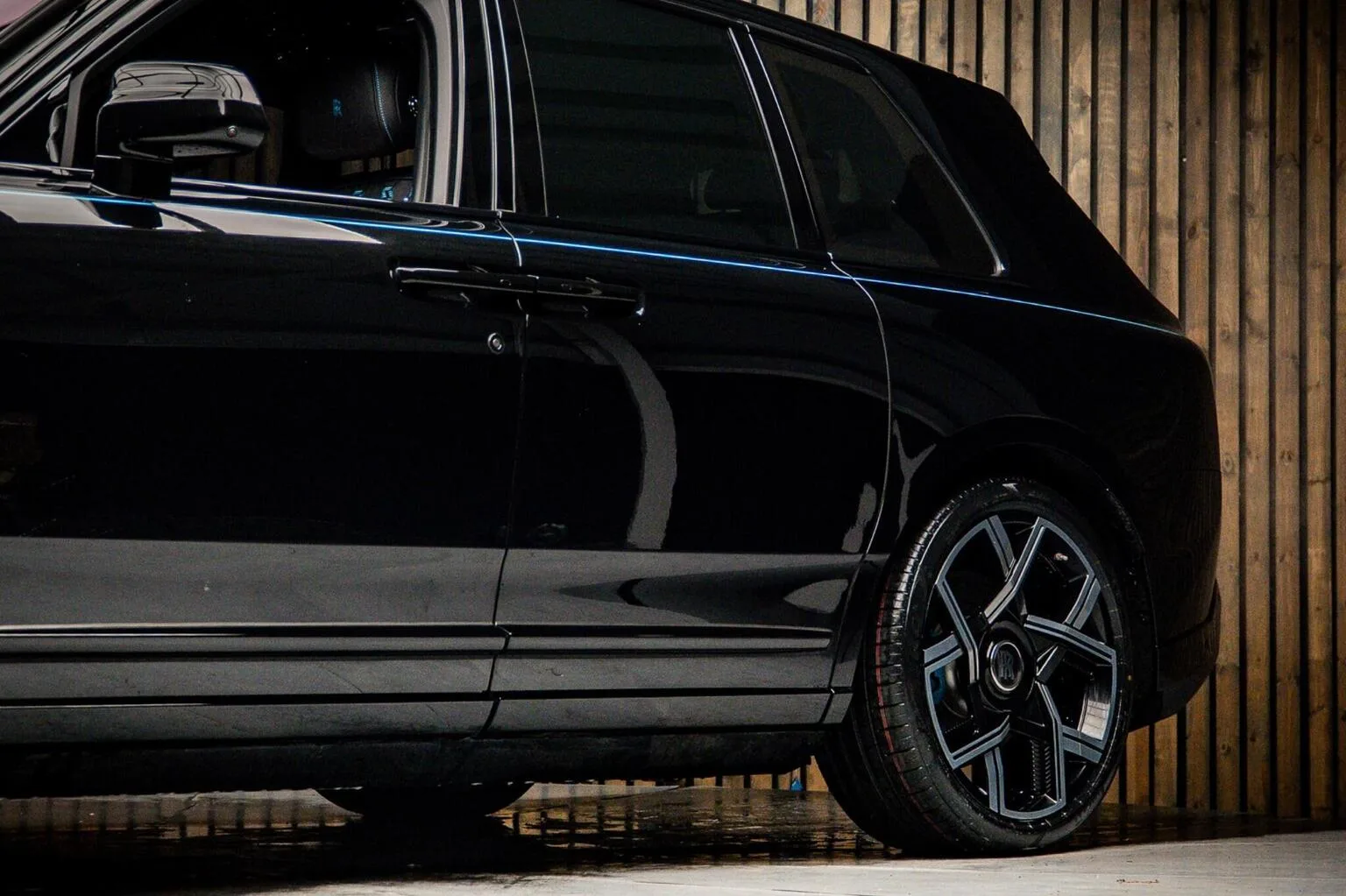 2025 Rolls-Royce Cullinan Series II Black Badge, 16/30