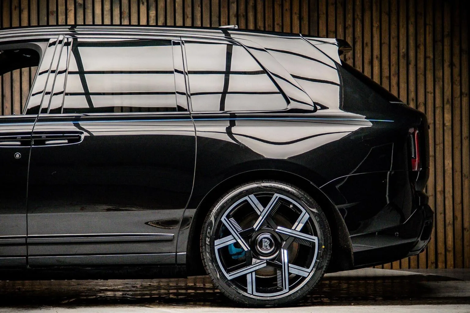 2025 Rolls-Royce Cullinan Series II Black Badge, 18/30