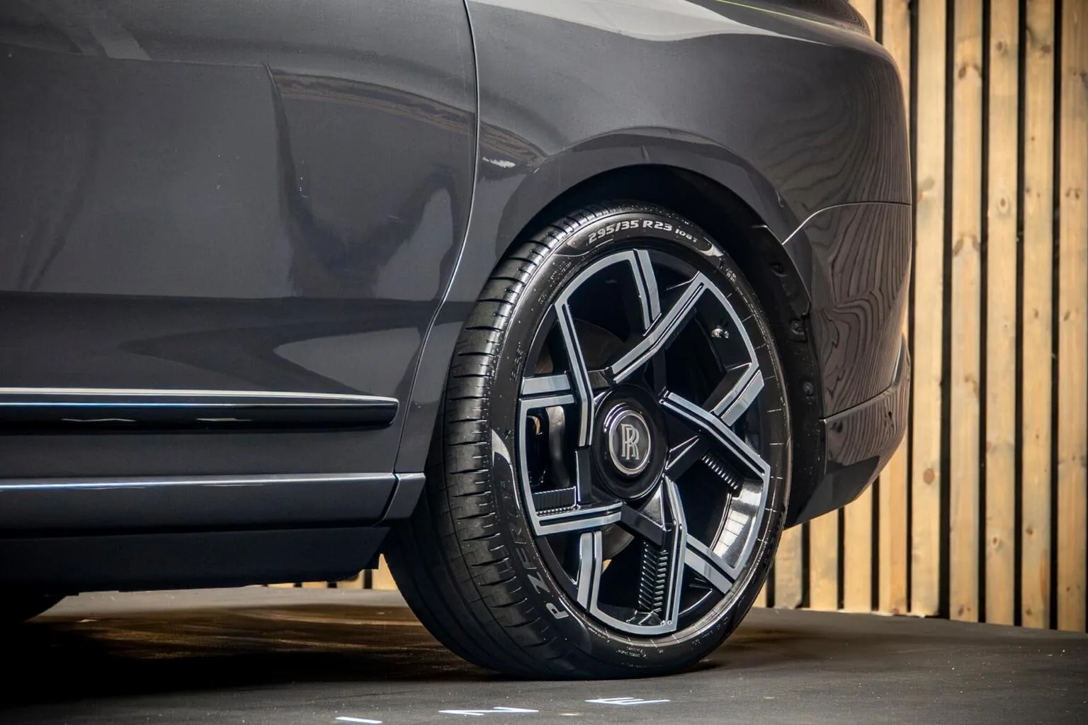 2025 Rolls-Royce Cullinan Series II Black Badge, 15/30