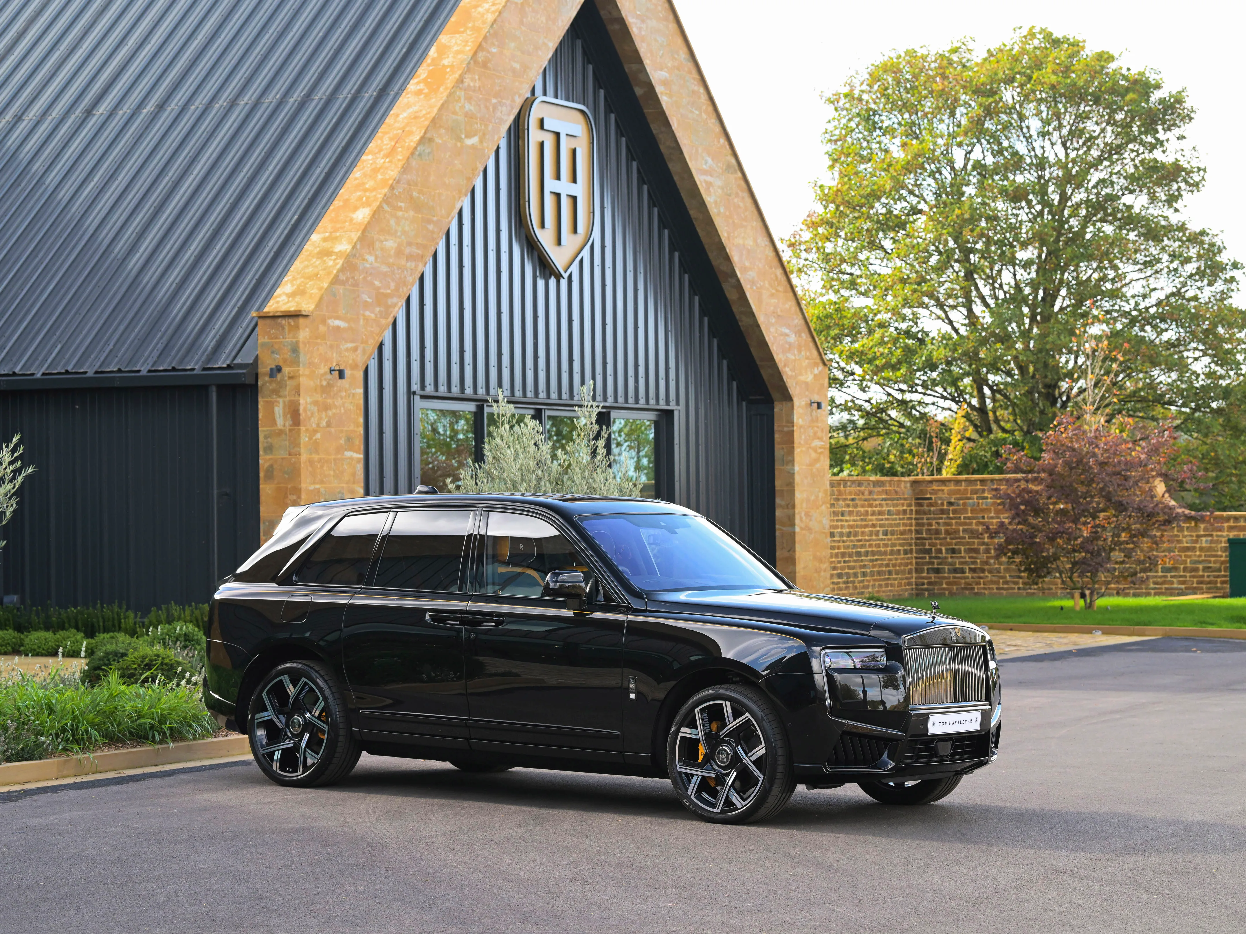 2025 Rolls-Royce Cullinan Series II Black Badge, 2/30