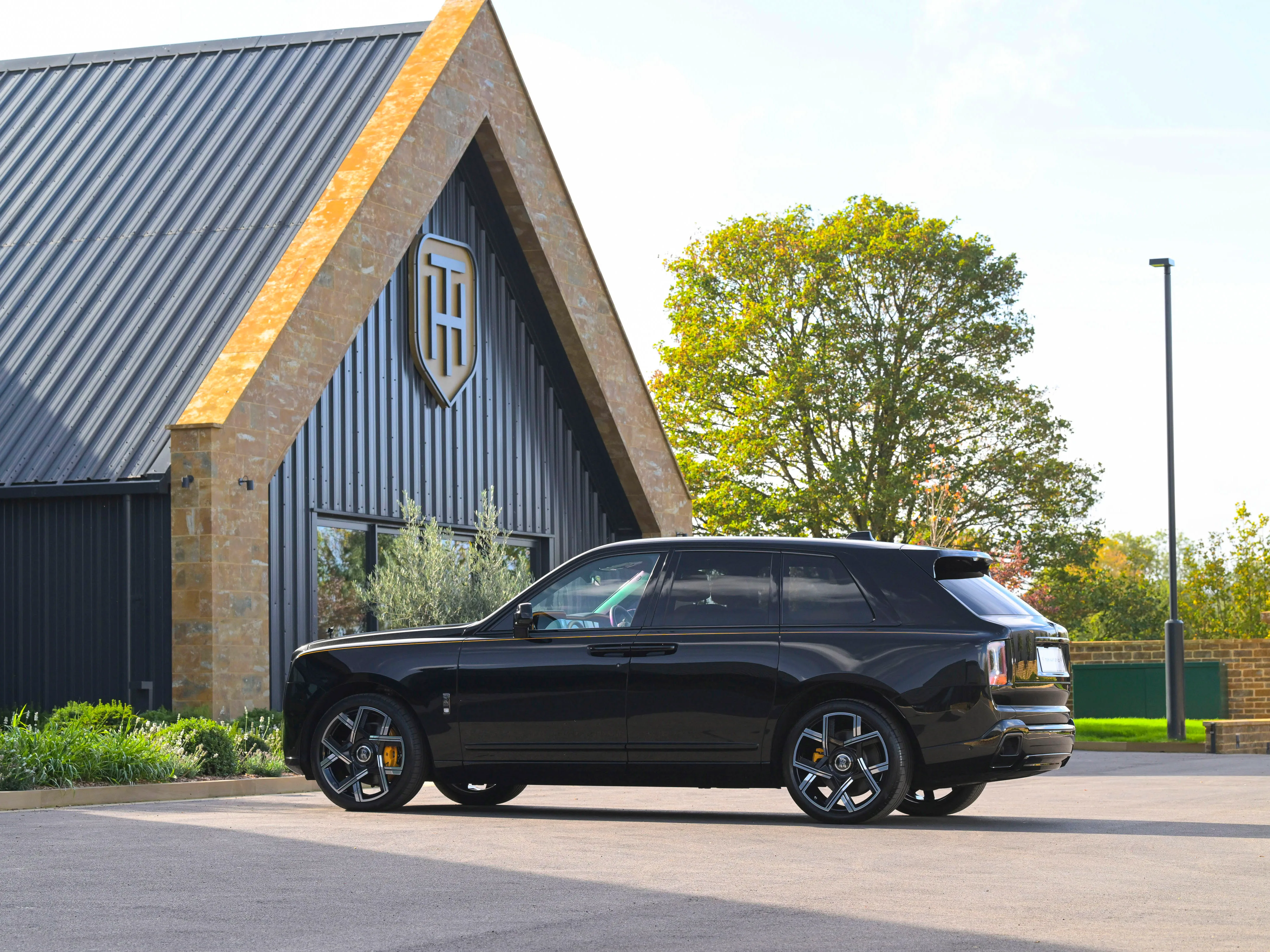 2025 Rolls-Royce Cullinan Series II Black Badge, 6/30