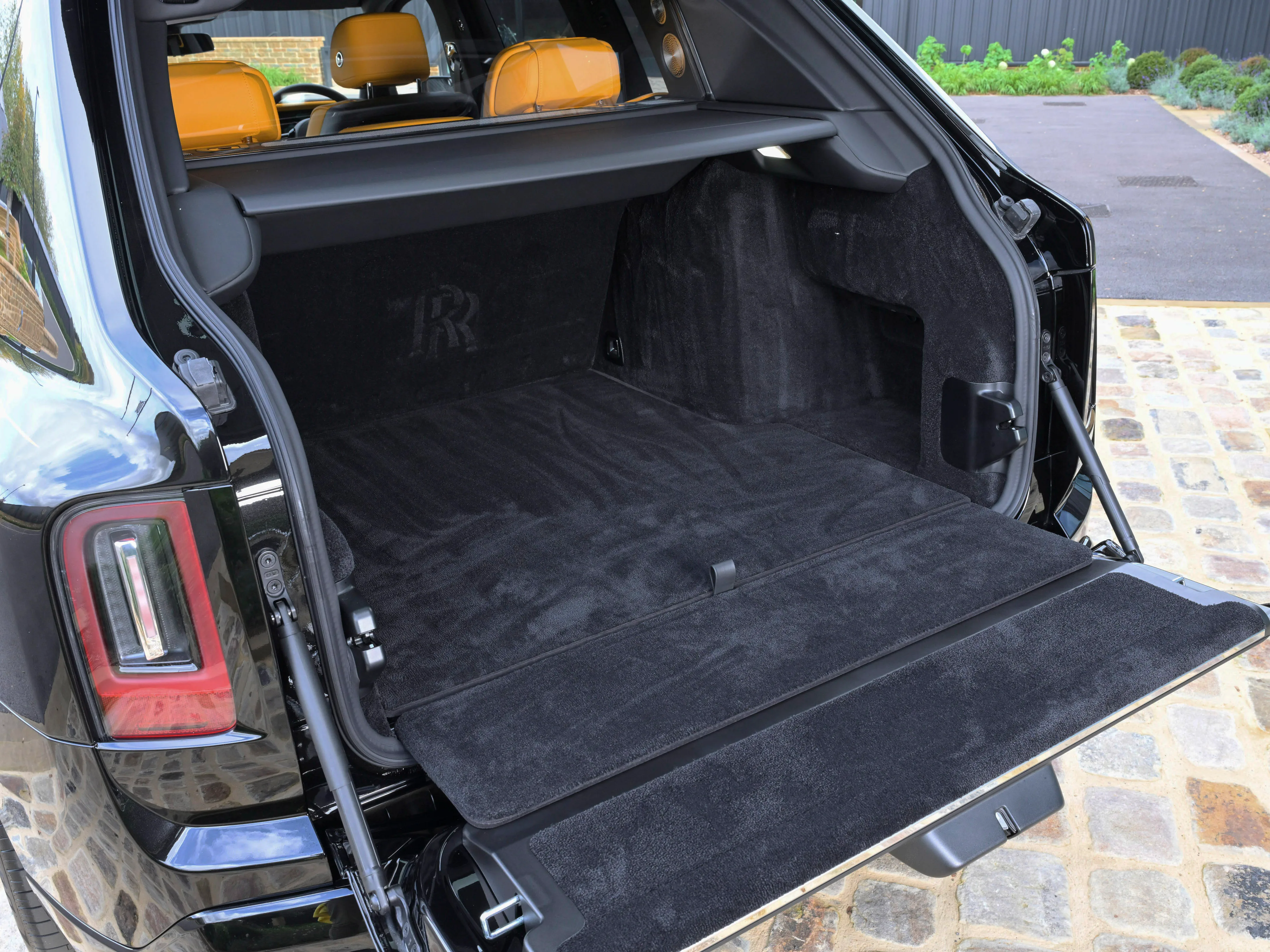 2025 Rolls-Royce Cullinan Series II Black Badge, 26/30