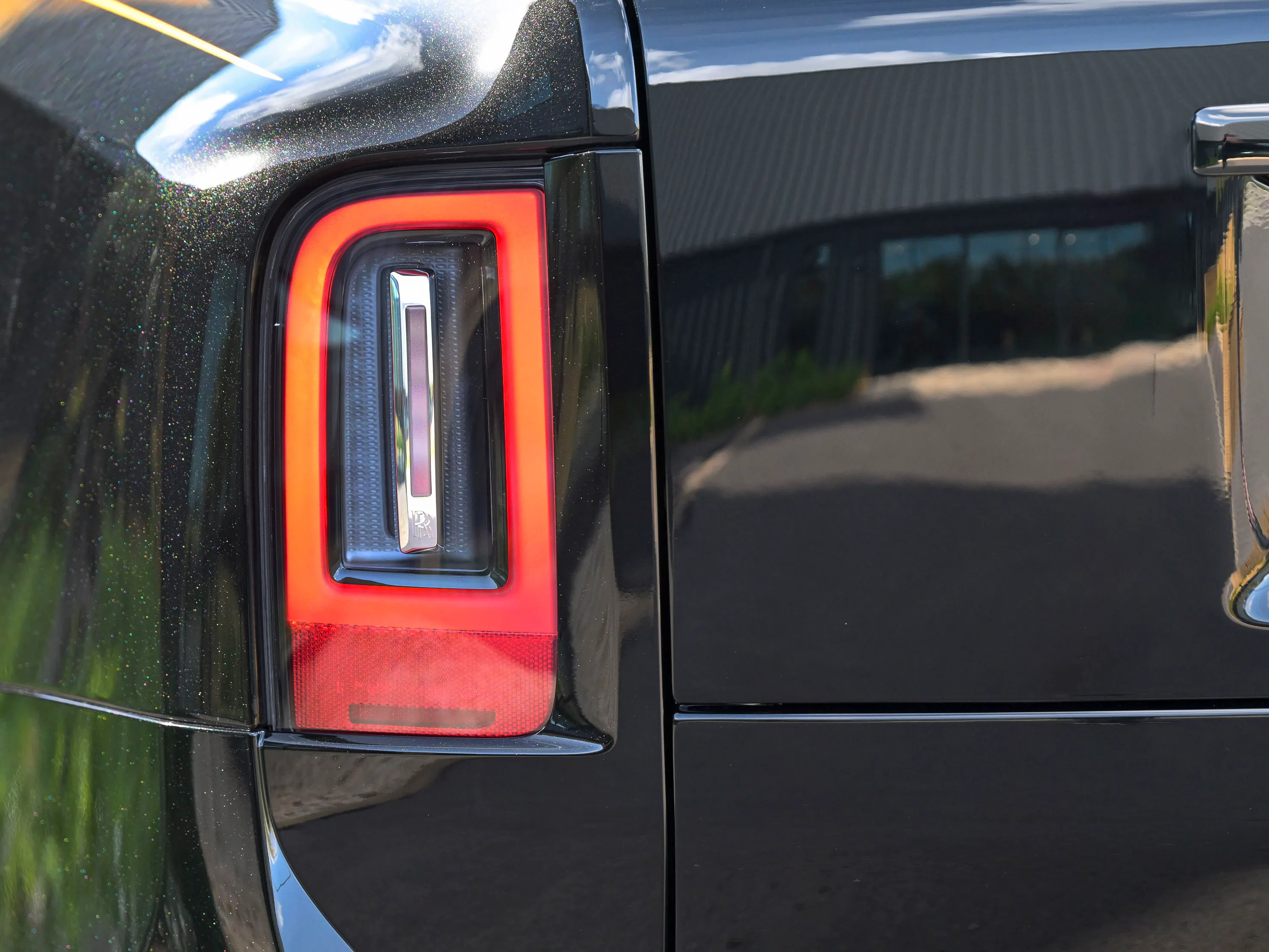 2025 Rolls-Royce Cullinan Series II Black Badge, 30/30